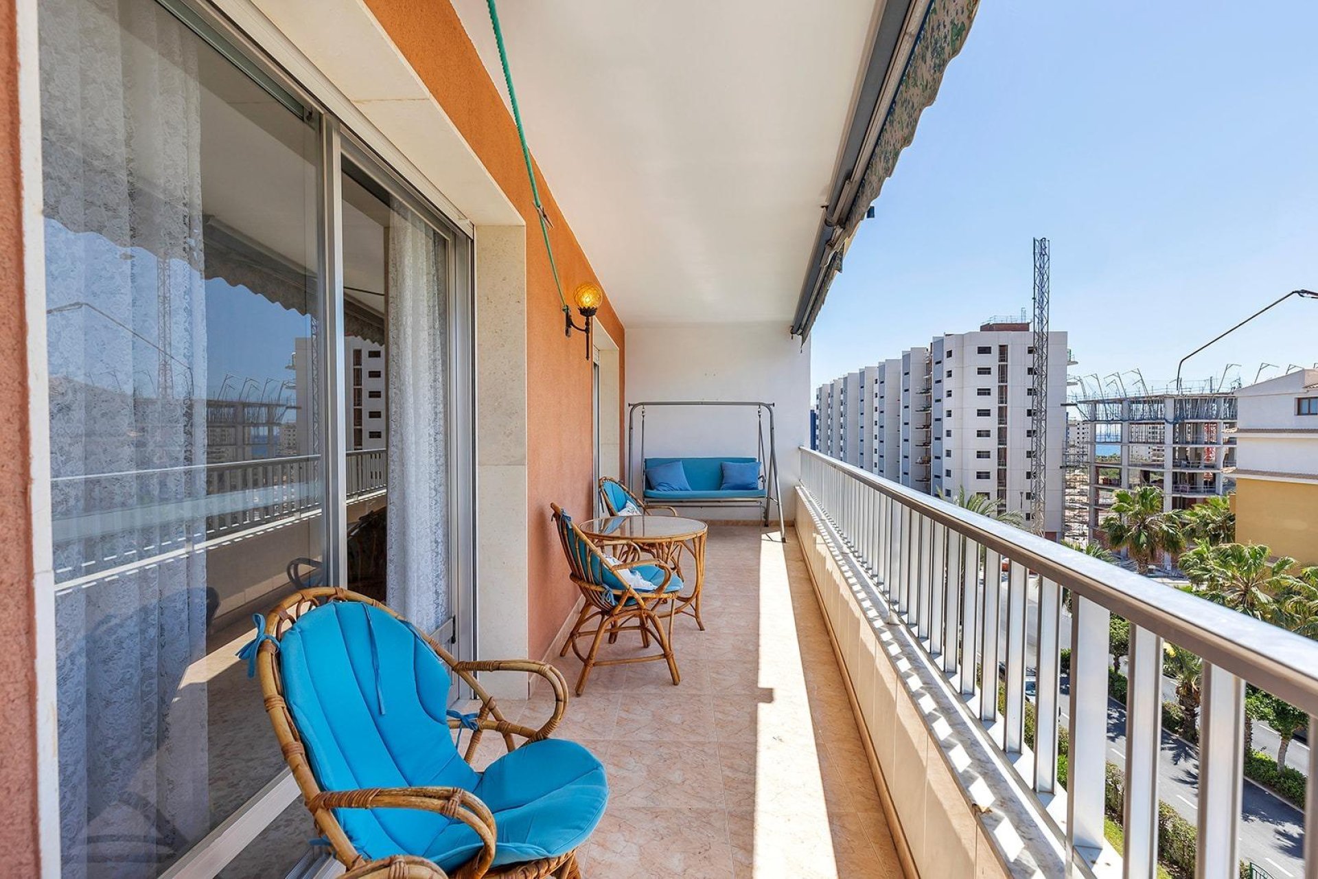 Återförsäljning - Lägenhet -
Torrevieja - Punta prima