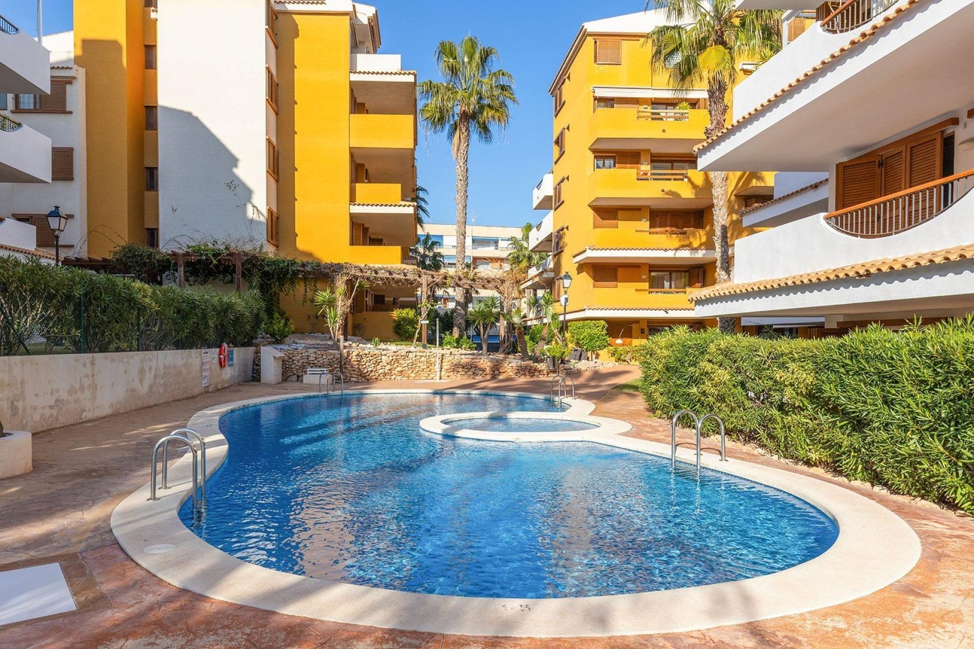 Återförsäljning - Lägenhet -
Torrevieja - Punta prima