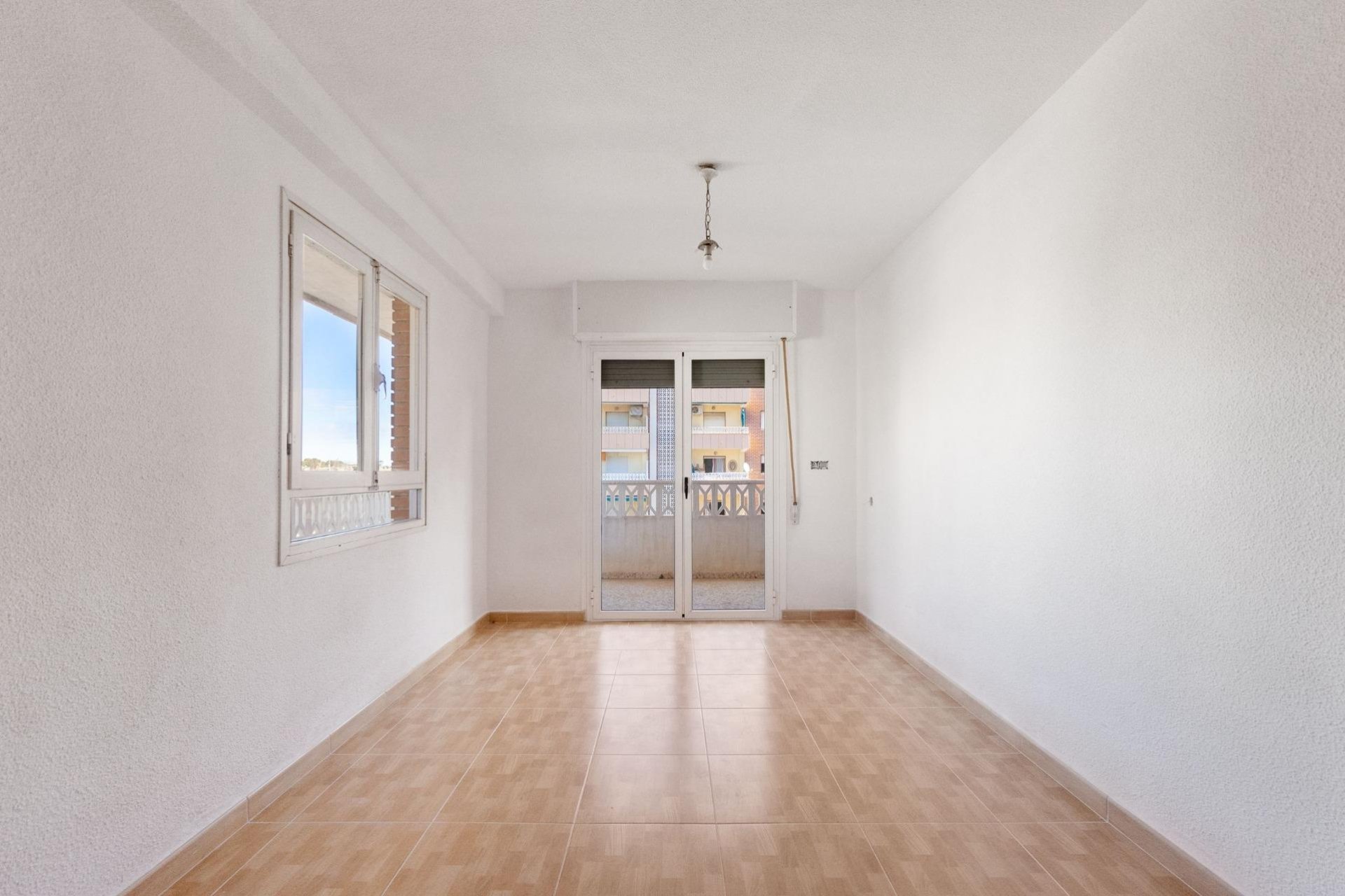 Återförsäljning - Lägenhet -
Torrevieja - Punta prima