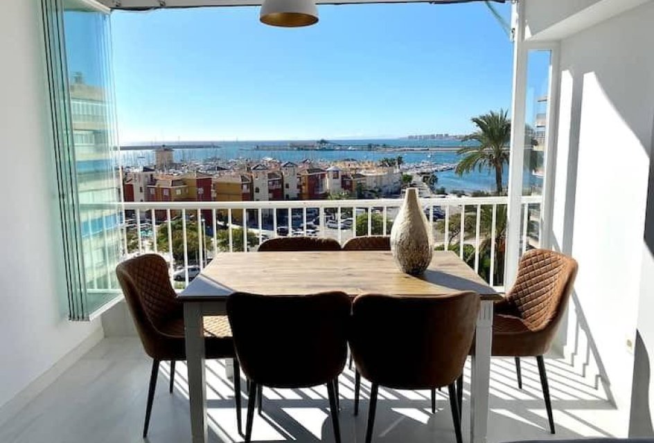 Återförsäljning - Lägenhet -
Torrevieja - torrevieja
