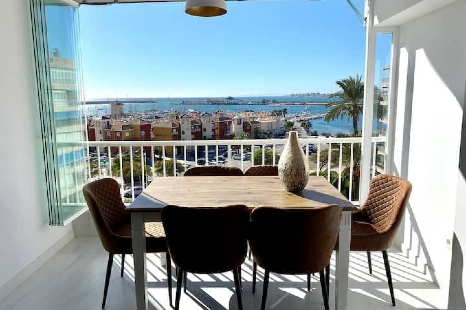 Återförsäljning - Lägenhet -
Torrevieja - torrevieja