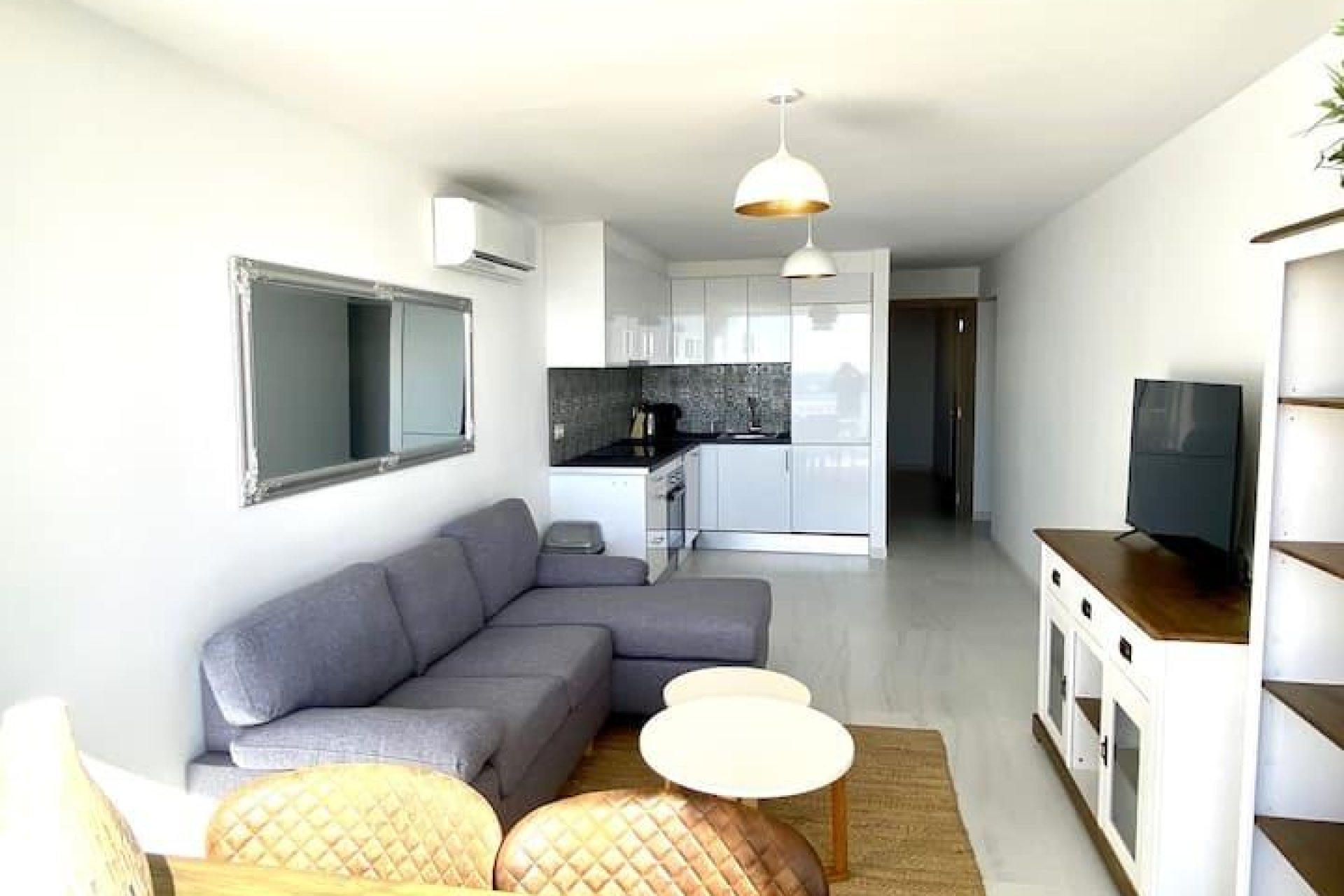 Återförsäljning - Lägenhet -
Torrevieja - torrevieja