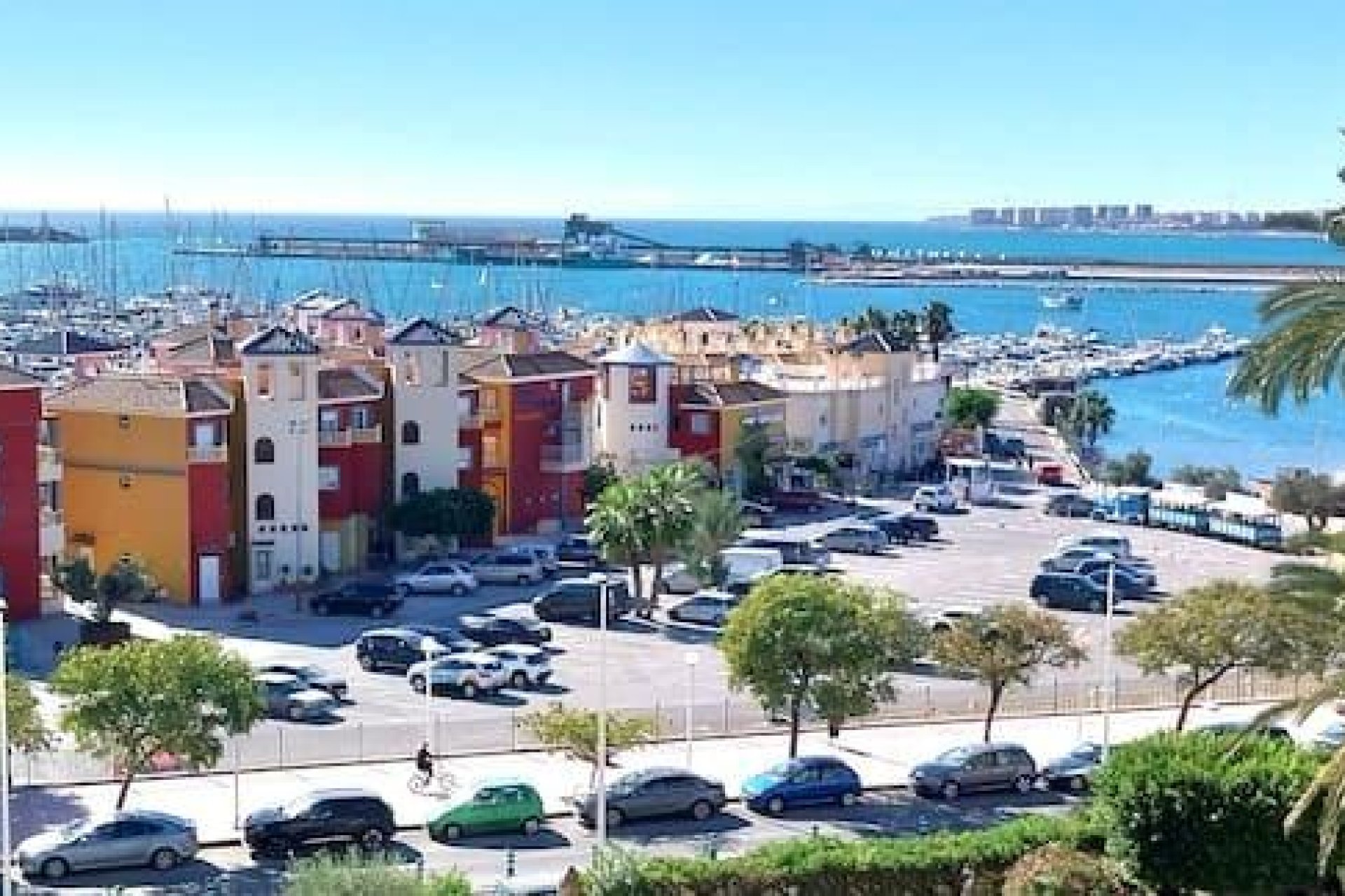 Återförsäljning - Lägenhet -
Torrevieja - torrevieja