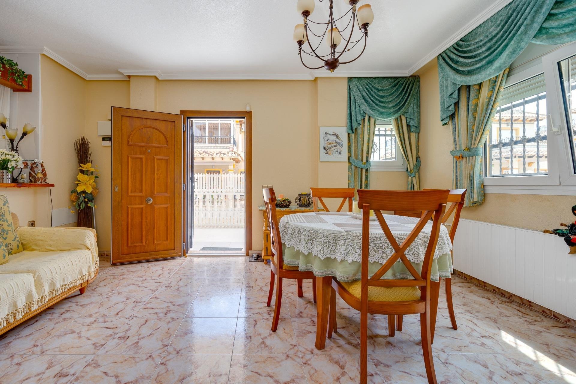 Återförsäljning - Radhus -
Orihuela Costa - Cabo Roig