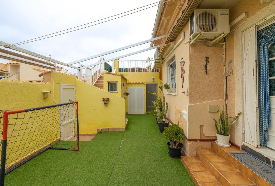 Återförsäljning - Radhus -
Orihuela Costa - La Florida
