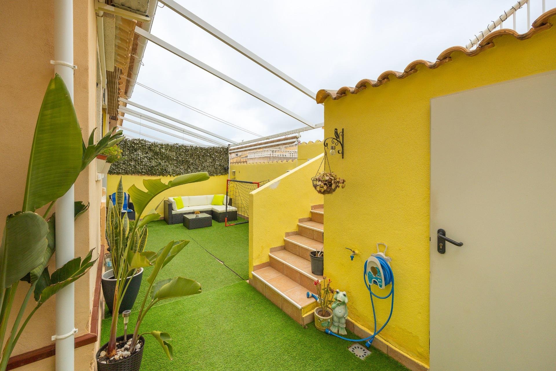 Återförsäljning - Radhus -
Orihuela Costa - La Florida