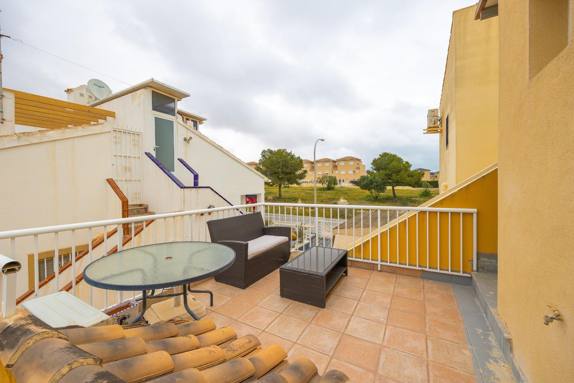 Återförsäljning - Radhus -
Orihuela Costa - La Florida