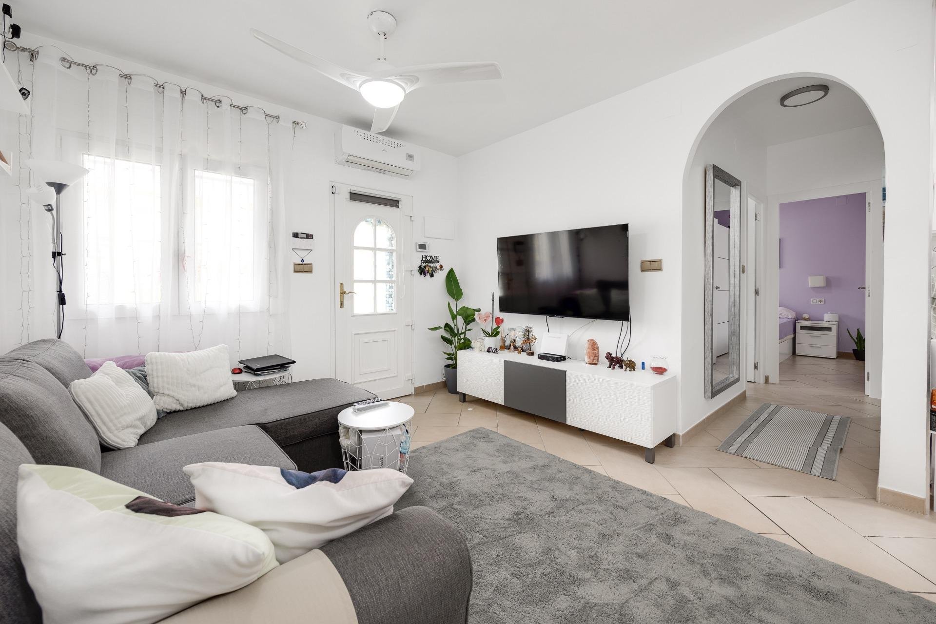 Återförsäljning - Radhus -
Orihuela Costa - La Florida