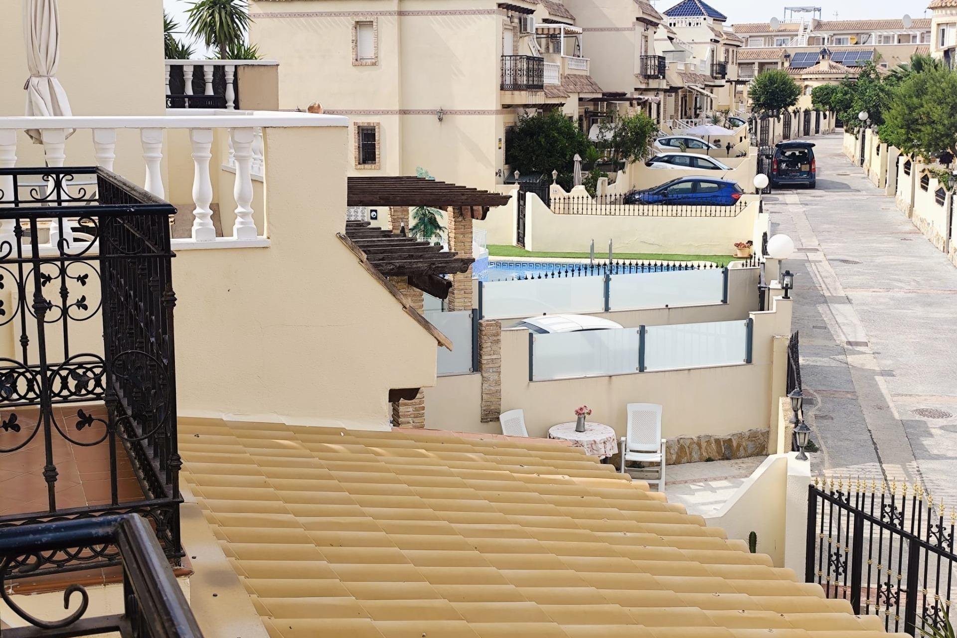 Återförsäljning - Radhus -
Orihuela Costa - La Florida