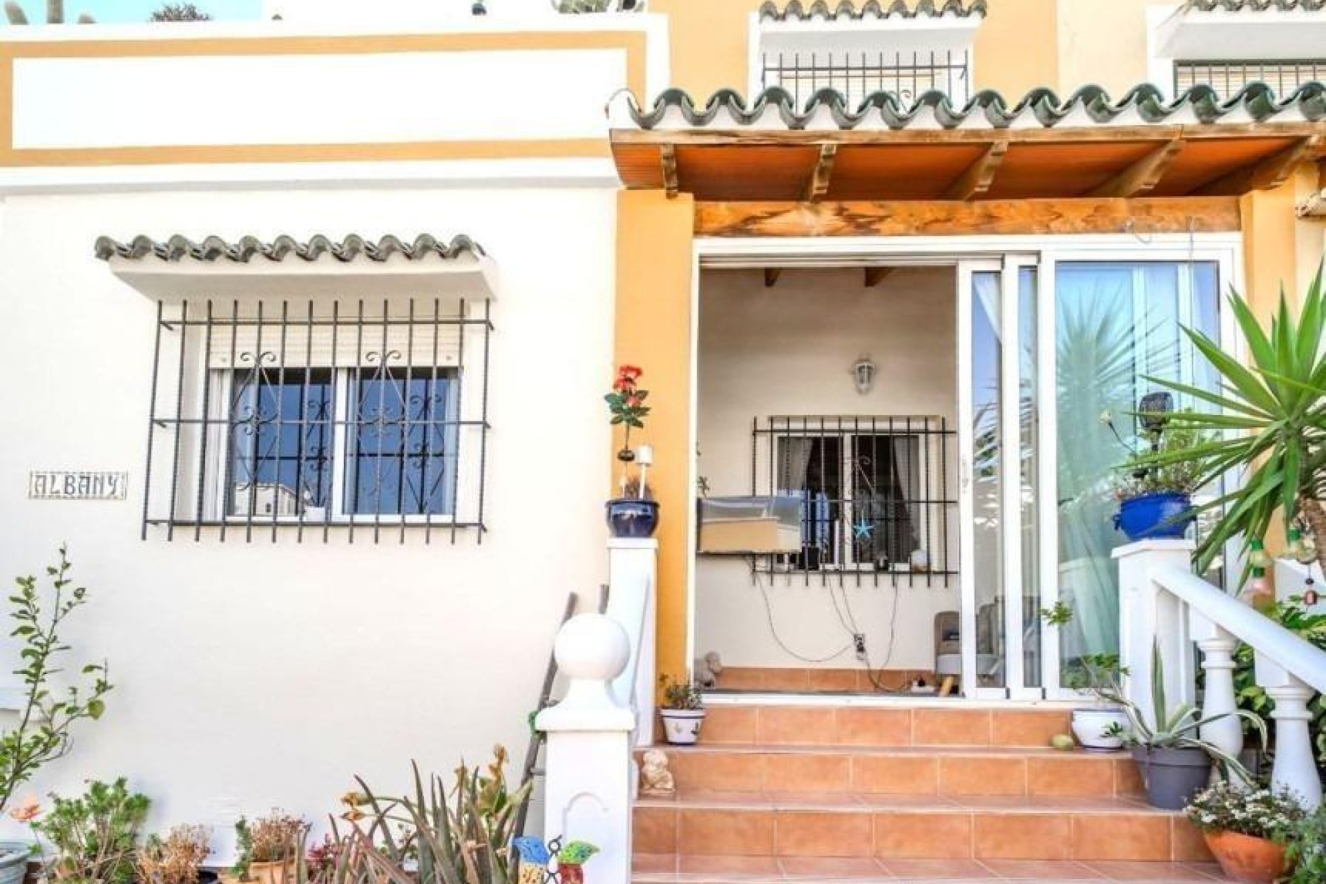 Återförsäljning - Radhus -
Orihuela Costa - La Florida