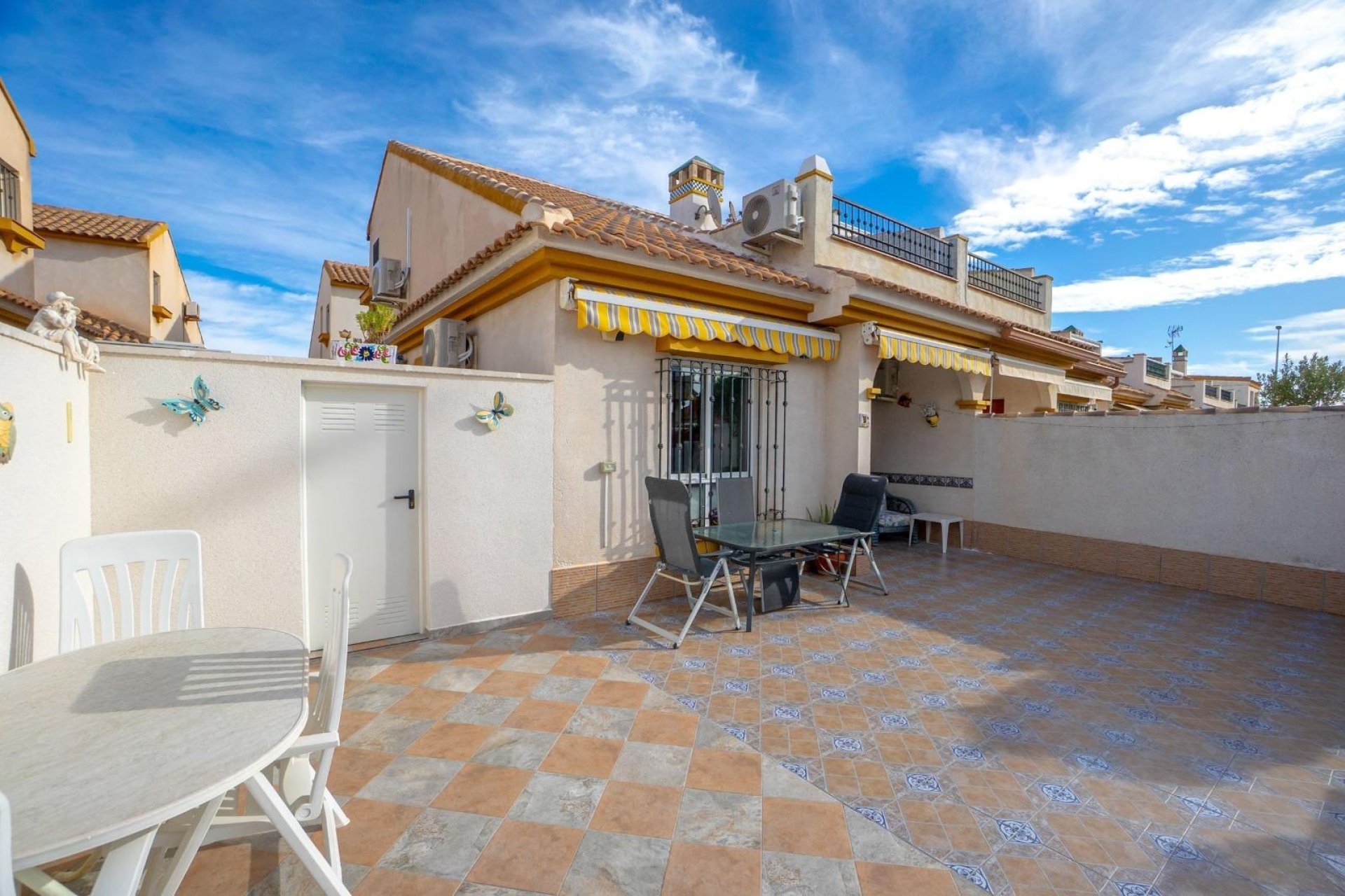 Återförsäljning - Radhus -
Orihuela Costa - La Regia