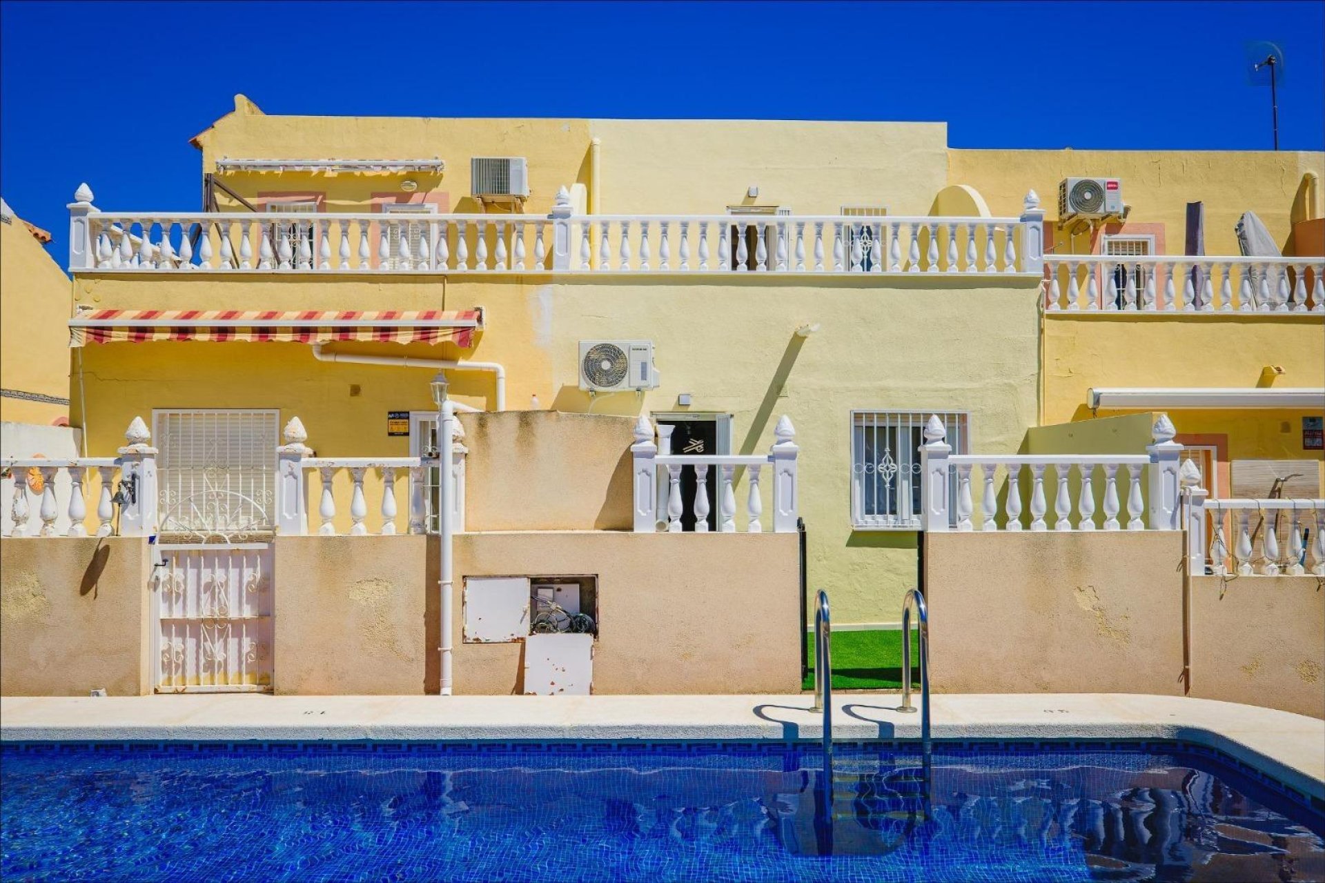 Återförsäljning - Radhus -
Orihuela Costa - Las Filipinas