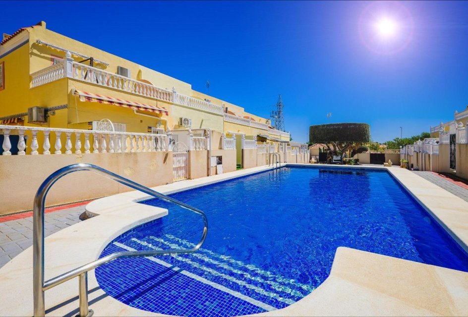 Återförsäljning - Radhus -
Orihuela Costa - Las Filipinas