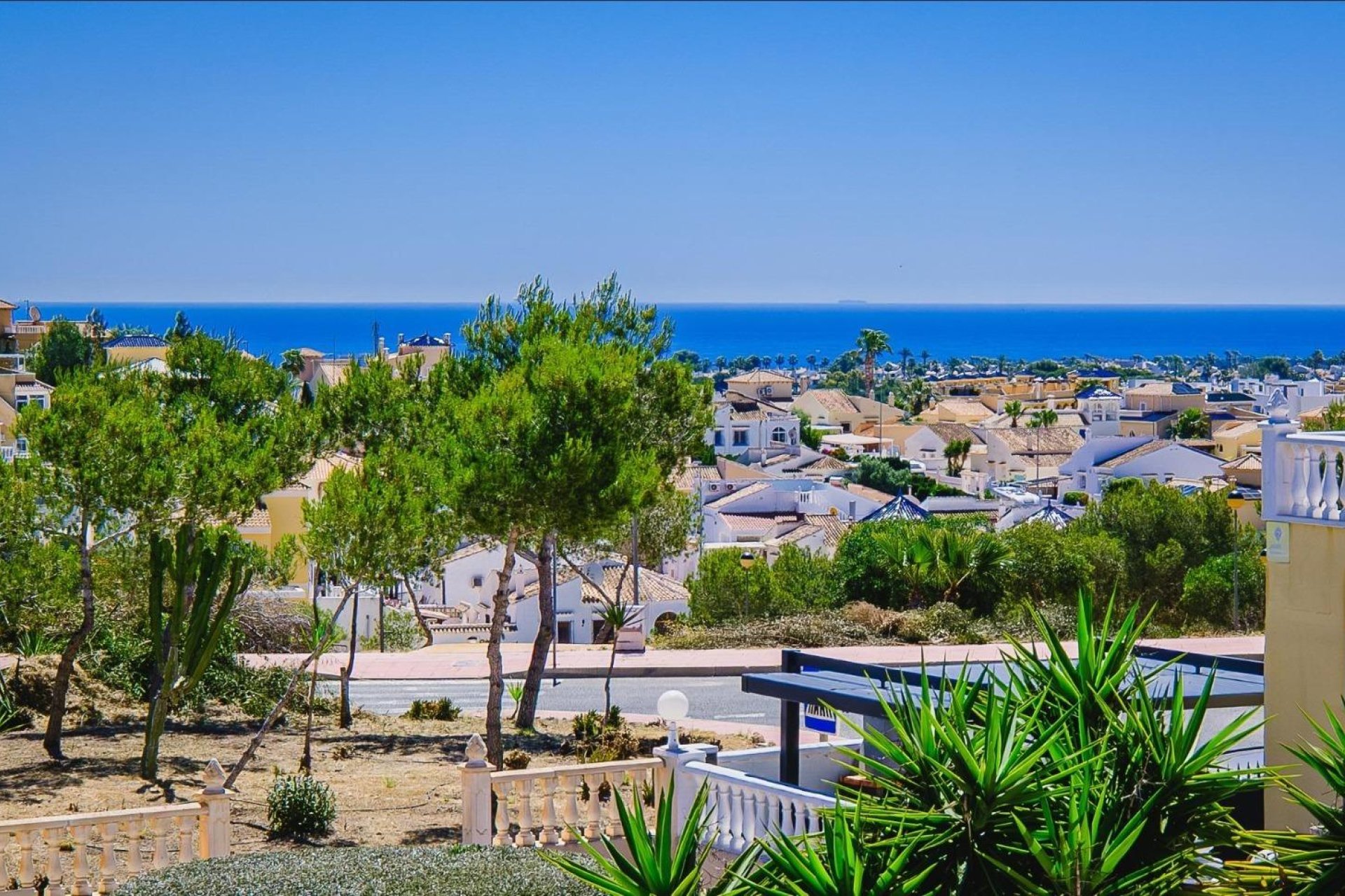 Återförsäljning - Radhus -
Orihuela Costa - Las Filipinas