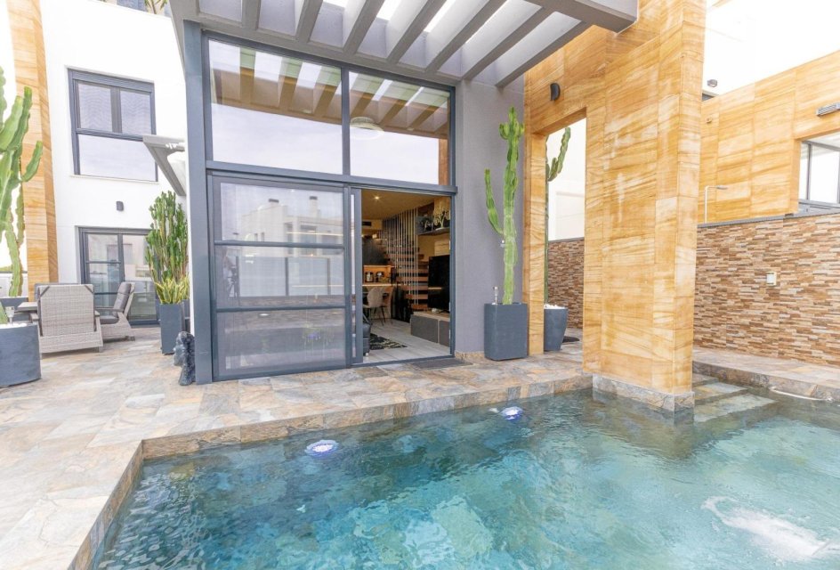 Återförsäljning - Radhus -
Orihuela Costa - Lomas de Cabo Roig