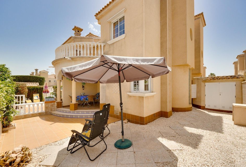 Återförsäljning - Radhus -
Orihuela Costa - Playa Flamenca