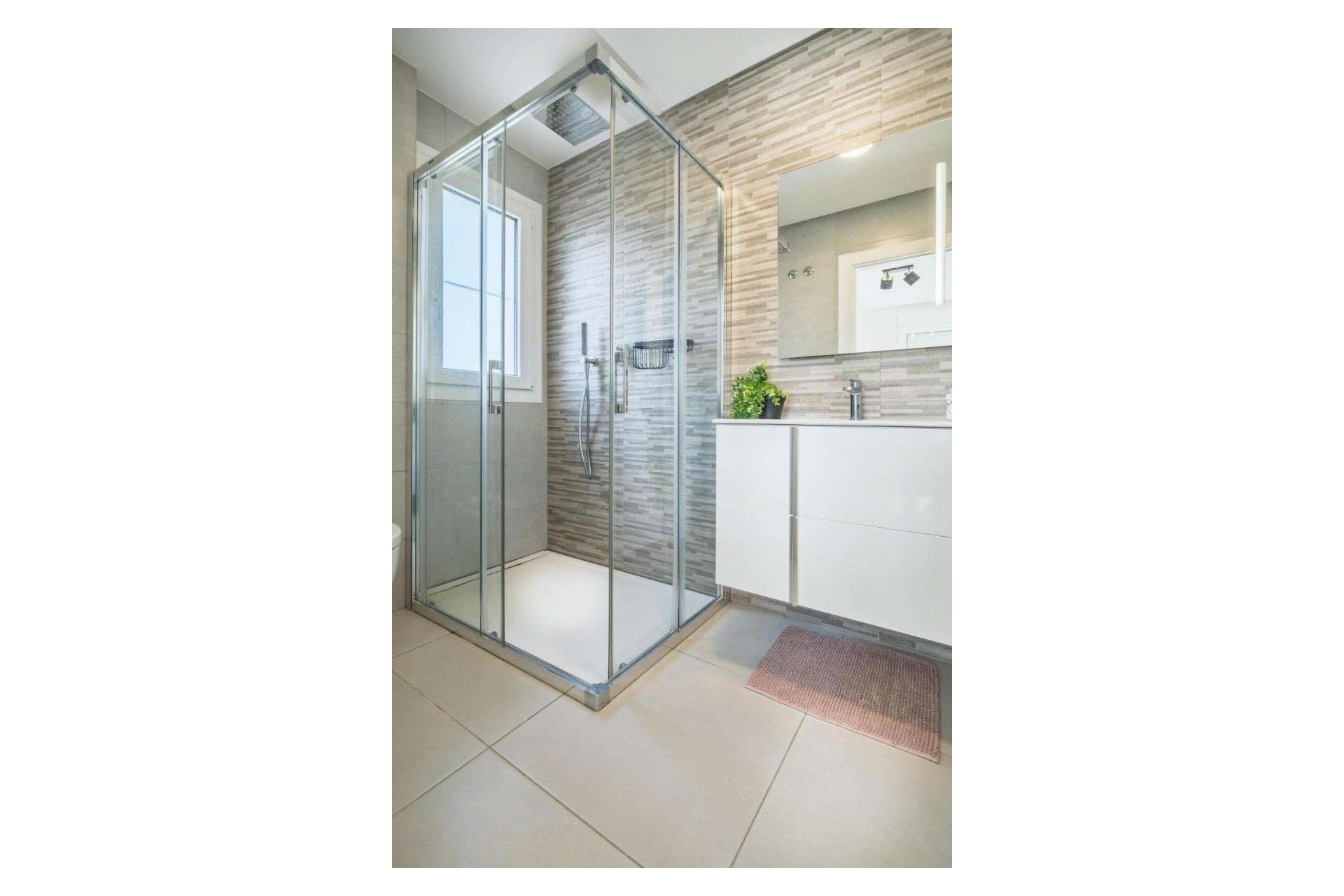 Återförsäljning - Radhus -
Torrevieja - Aguas Nuevas