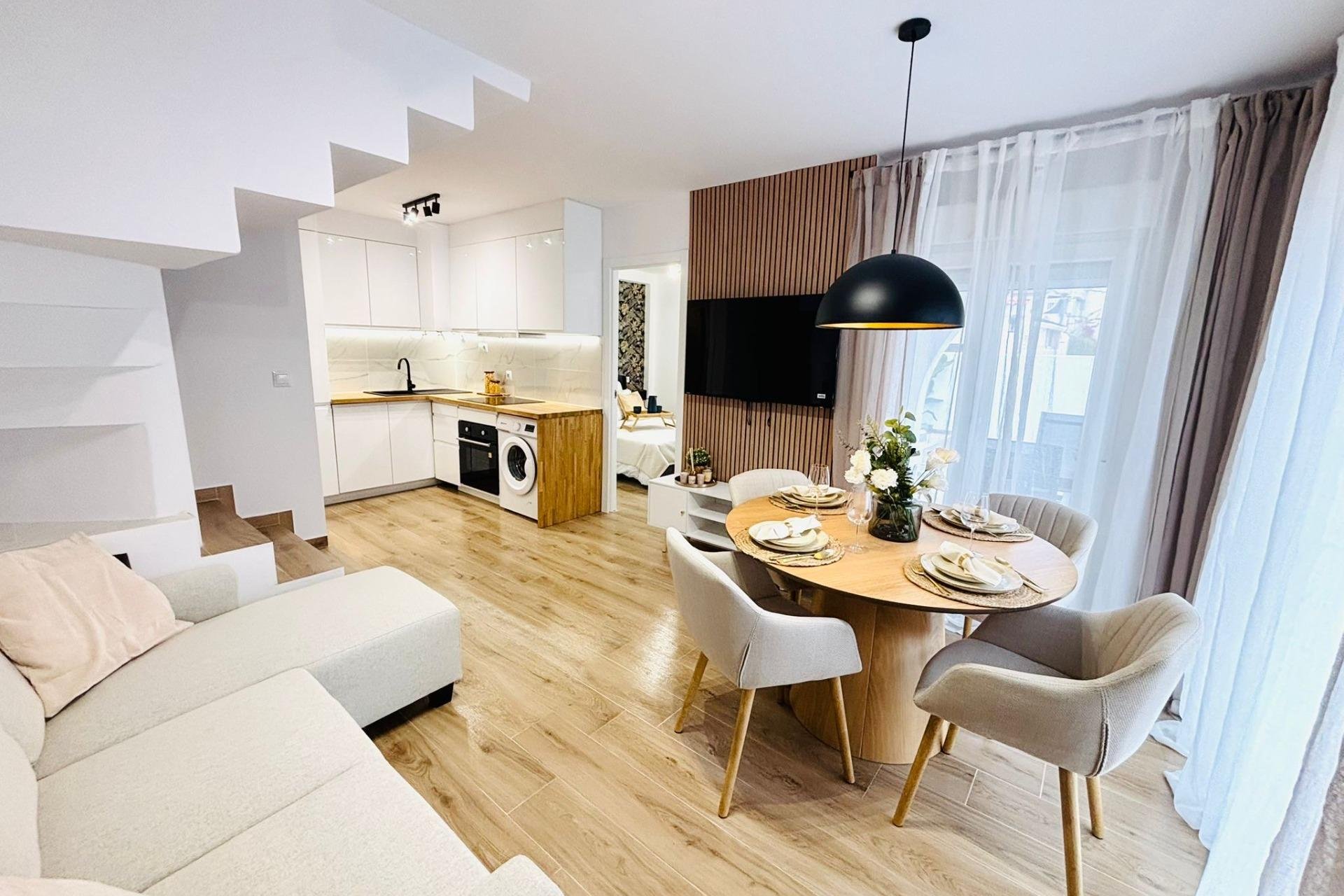 Återförsäljning - Radhus -
Torrevieja - Carrefour