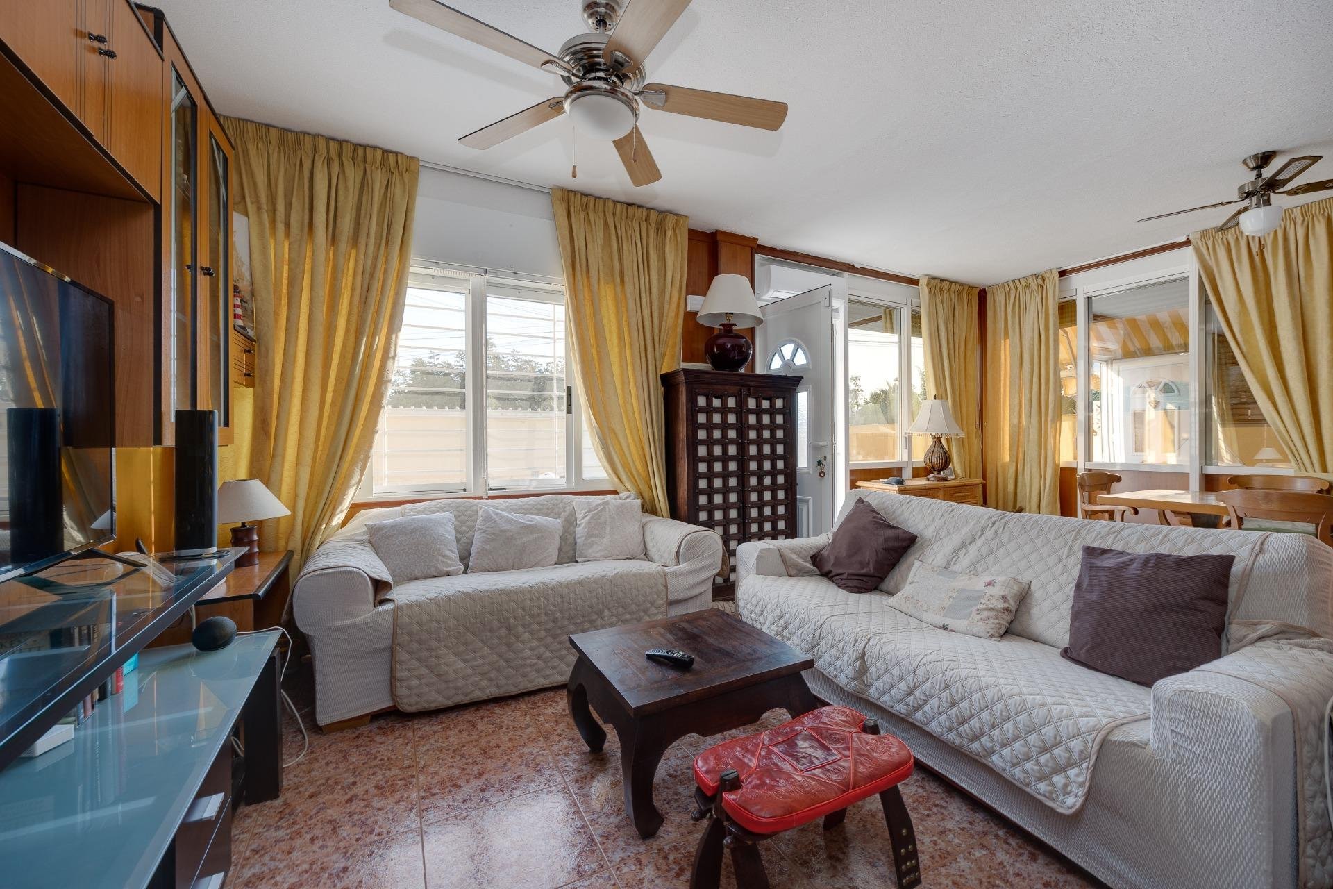 Återförsäljning - Radhus -
Torrevieja - La Siesta - El Salado - Torreta