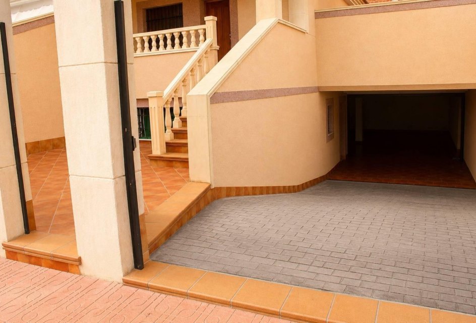 Återförsäljning - Radhus -
Torrevieja - Los Altos