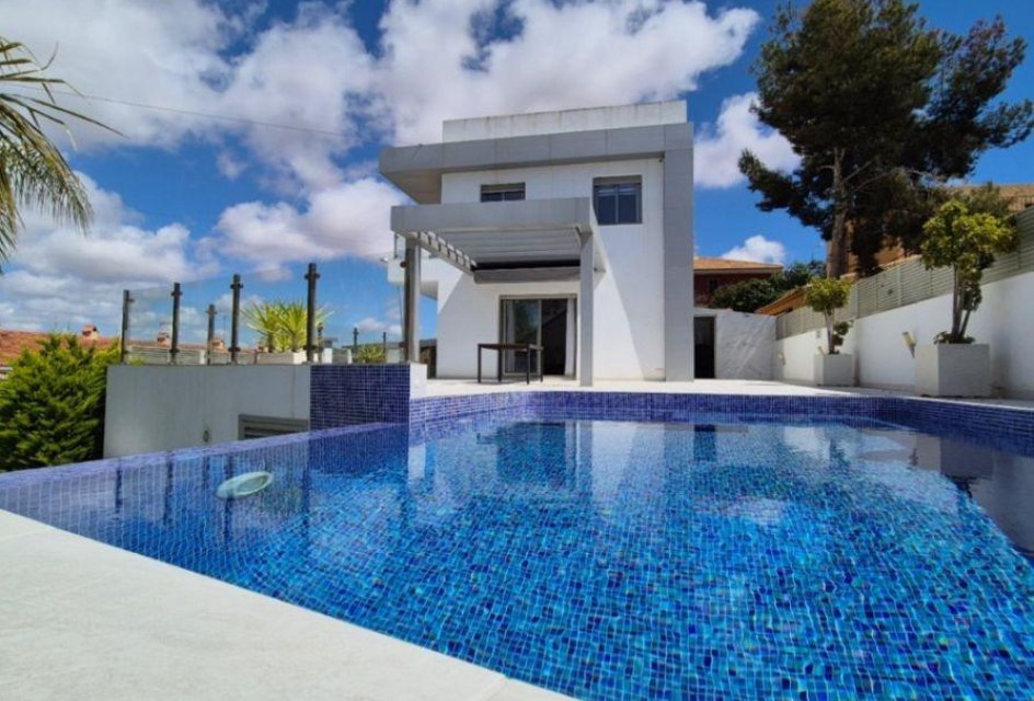 Återförsäljning - Radhus -
Torrevieja - Los balcones