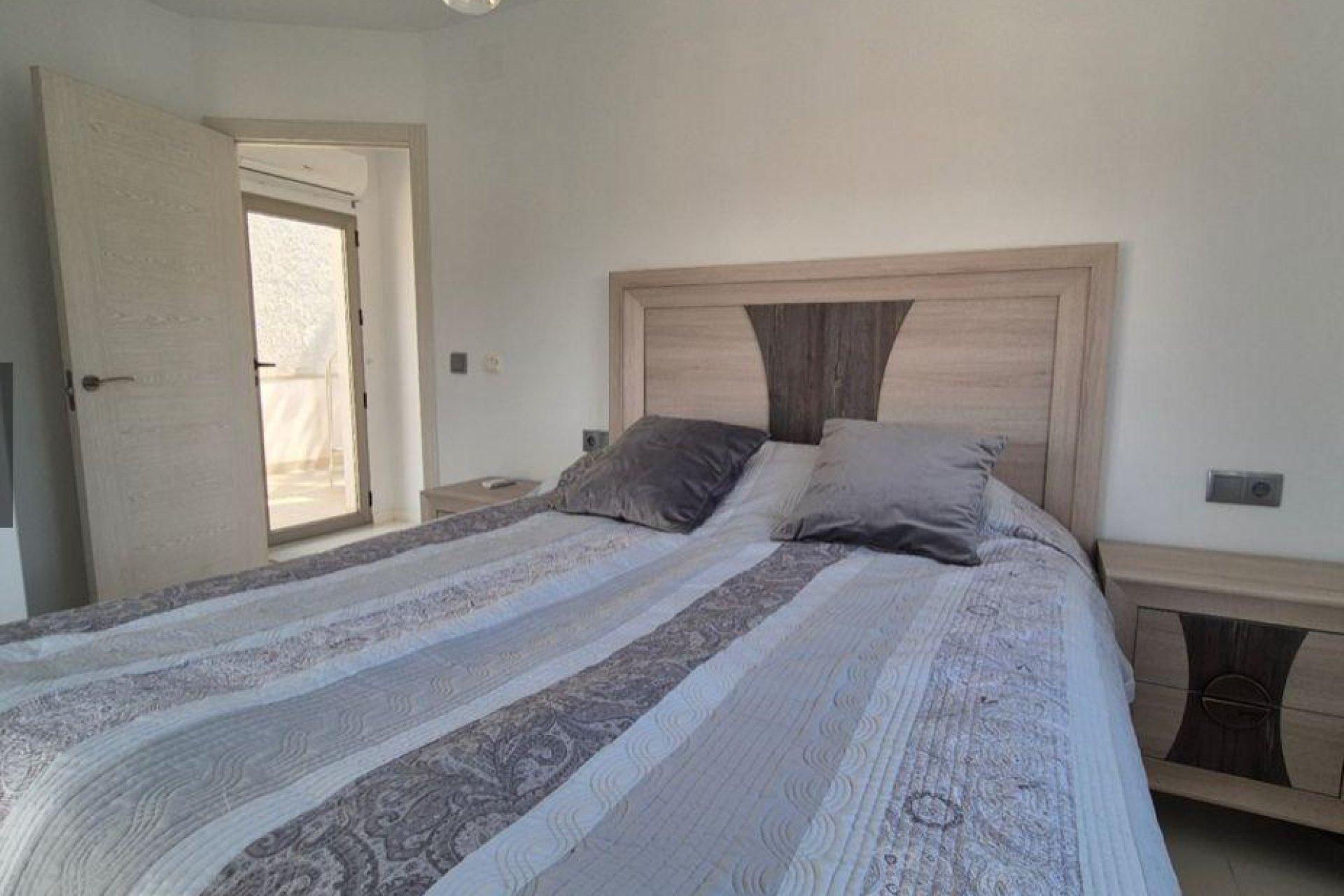 Återförsäljning - Radhus -
Torrevieja - Los balcones