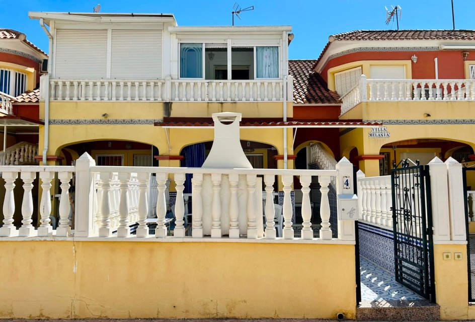 Återförsäljning - Radhus -
Torrevieja - San Luis