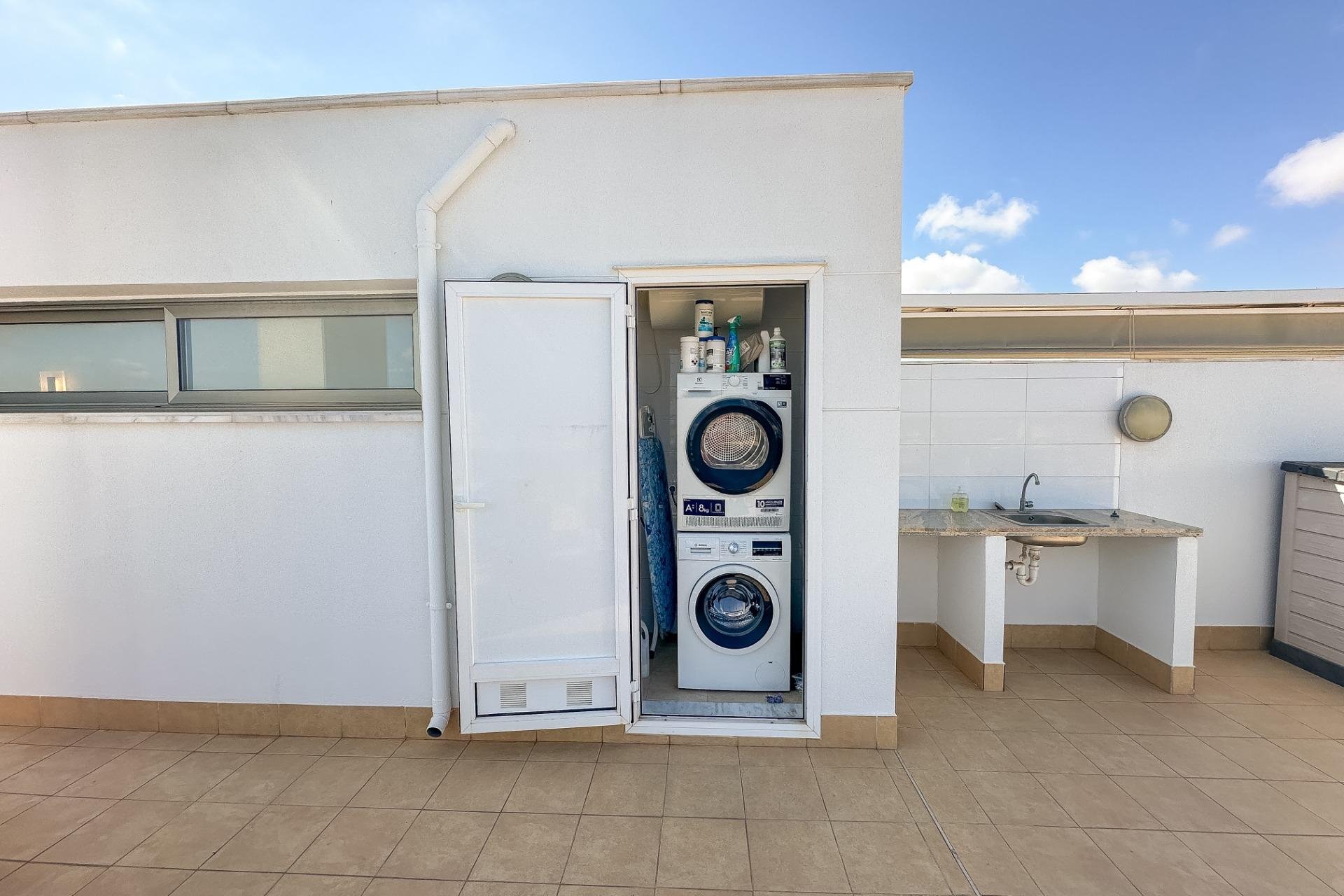 Återförsäljning - Takvåning -
Orihuela Costa - La Zenia