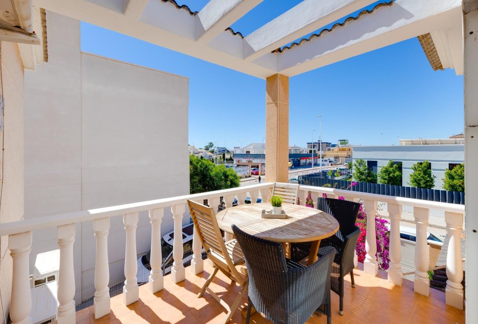 Återförsäljning - Takvåning -
Orihuela Costa - La Zenia