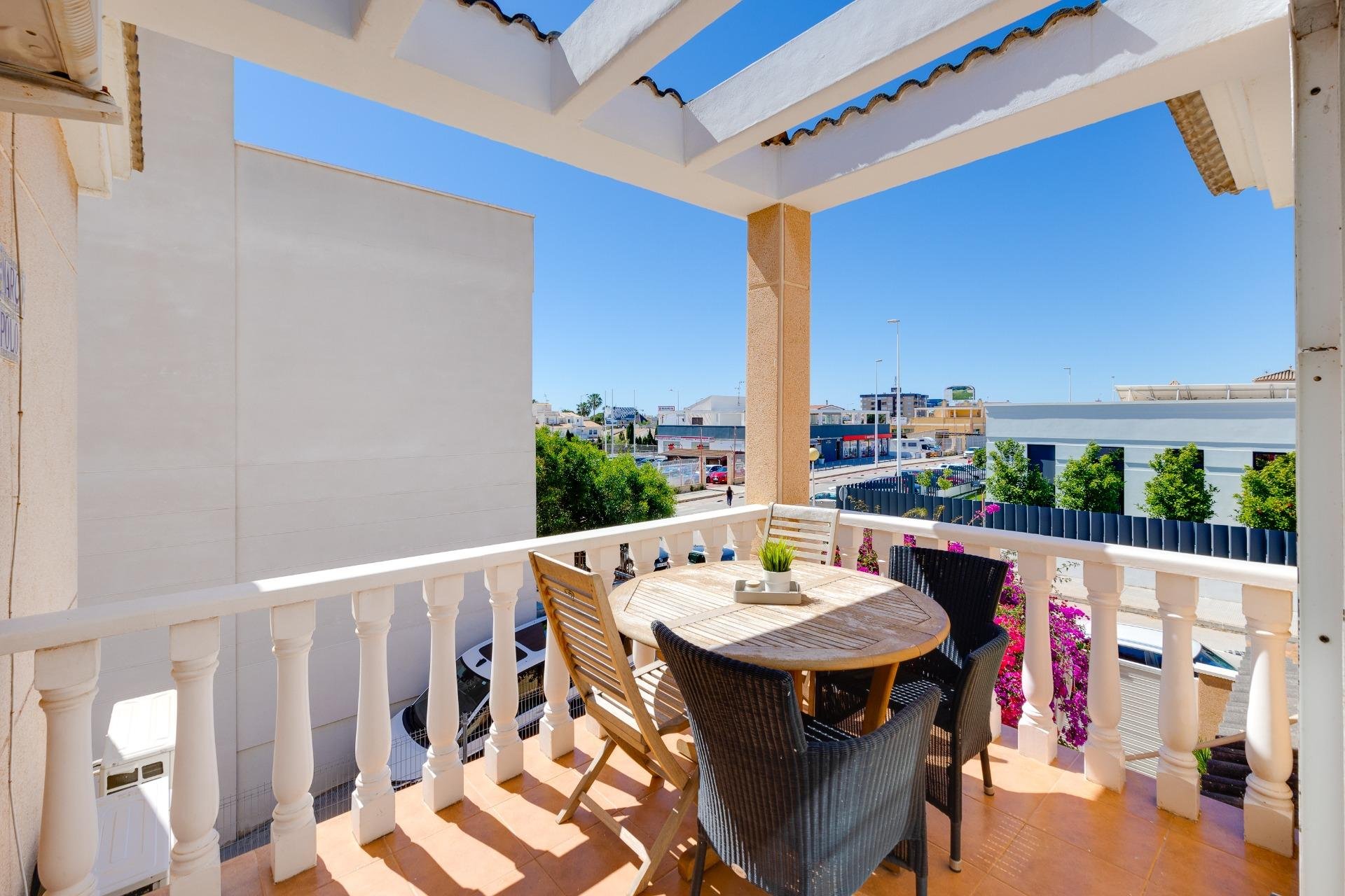 Återförsäljning - Takvåning -
Orihuela Costa - La Zenia