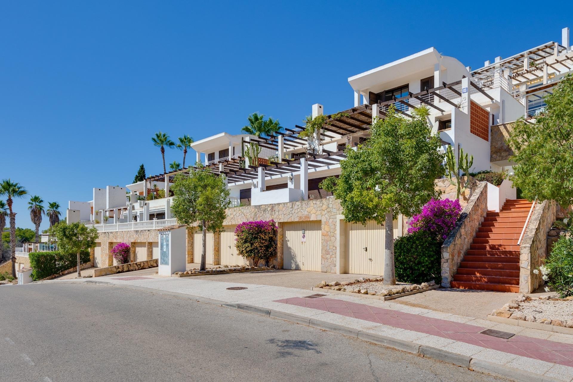 Återförsäljning - Takvåning -
Orihuela Costa - Las Ramblas