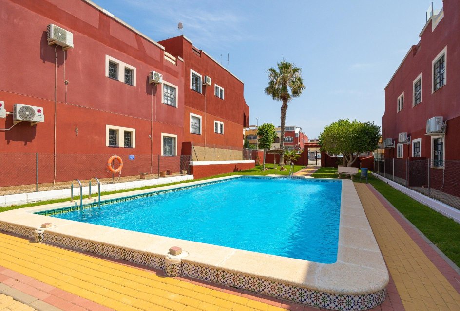 Återförsäljning - Takvåning -
Orihuela Costa - Los Altos