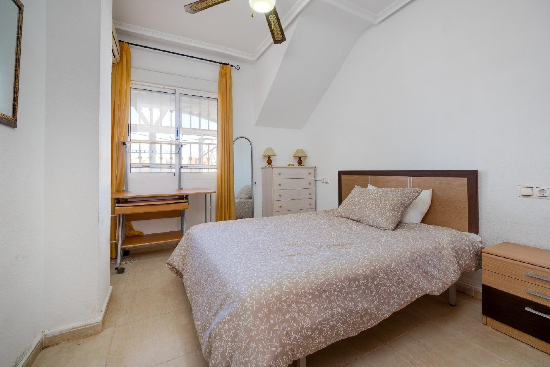 Återförsäljning - Takvåning -
Orihuela Costa - Los Altos