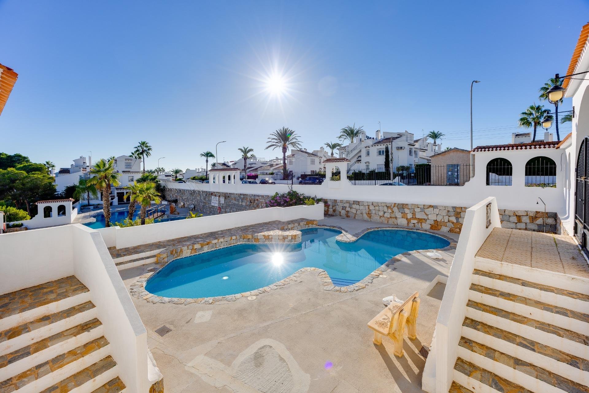 Återförsäljning - Takvåning -
Orihuela Costa - Villamartín-Las Filipinas
