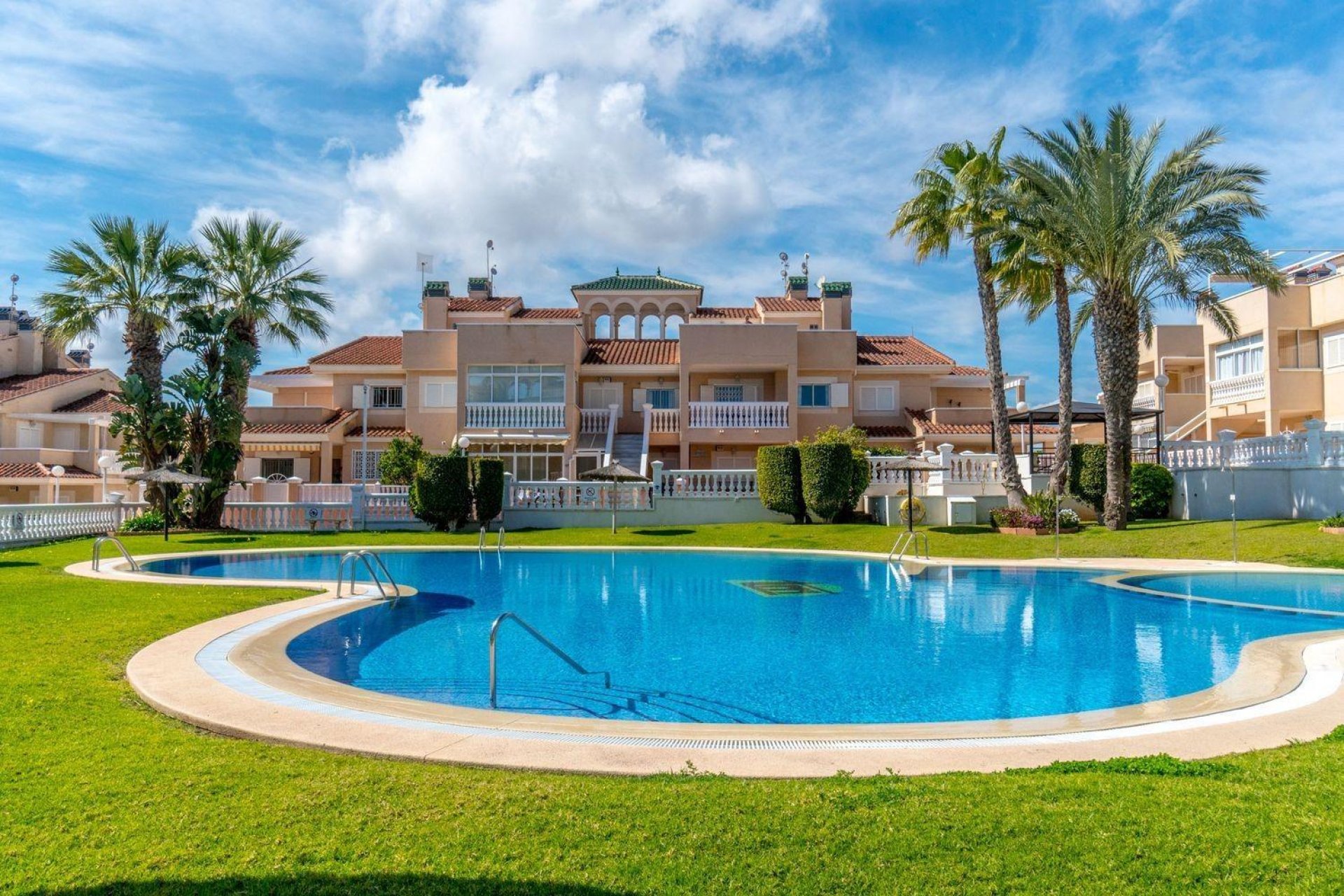 Återförsäljning - Takvåning -
Orihuela Costa - Zeniamar-Horizonte-La Campana