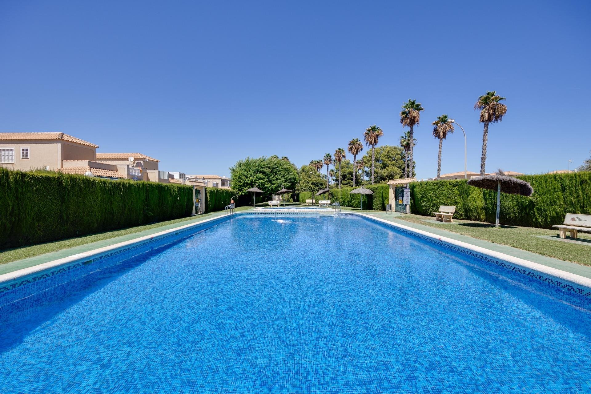 Återförsäljning - Takvåning -
Torrevieja - El limonar