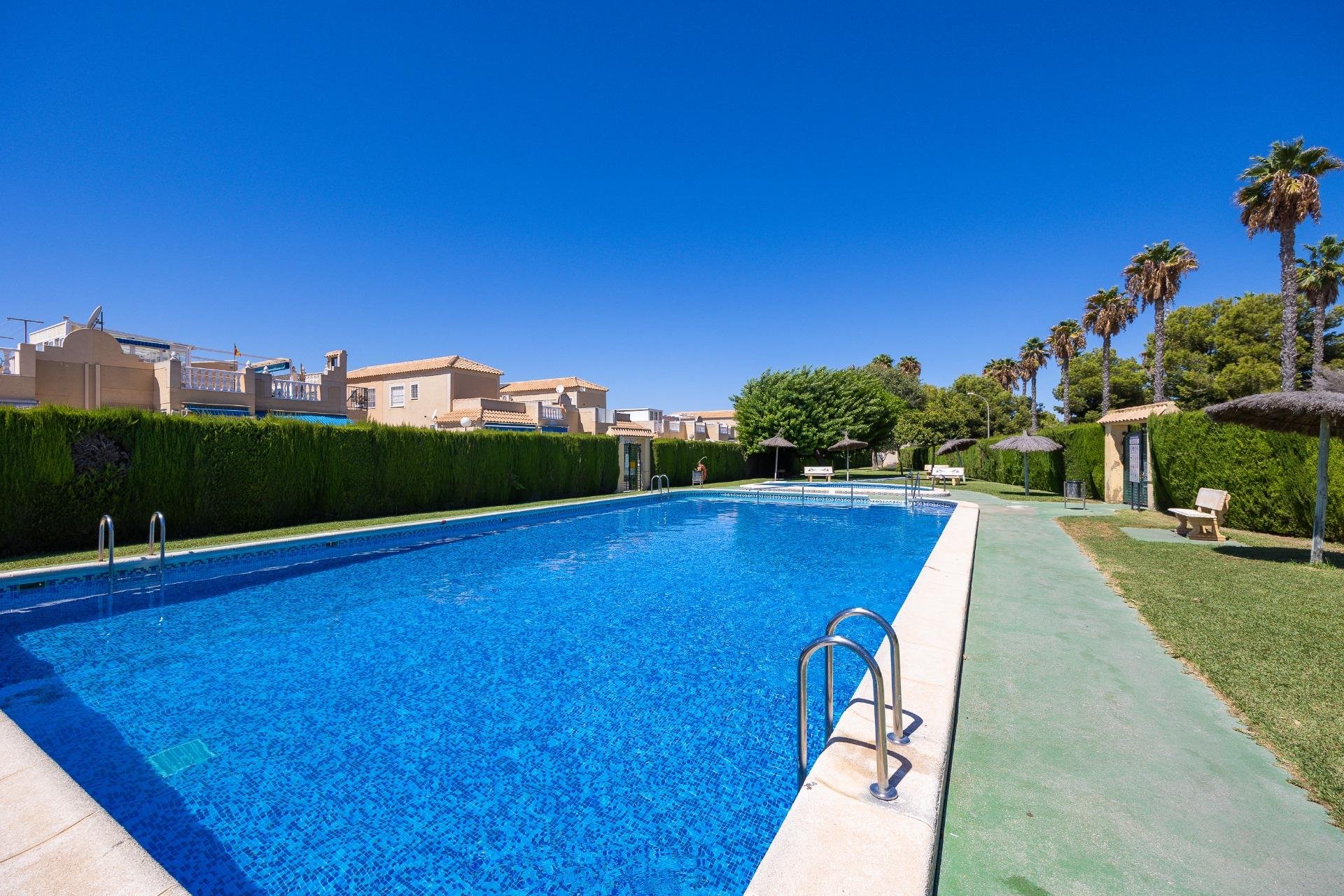 Återförsäljning - Takvåning -
Torrevieja - El limonar