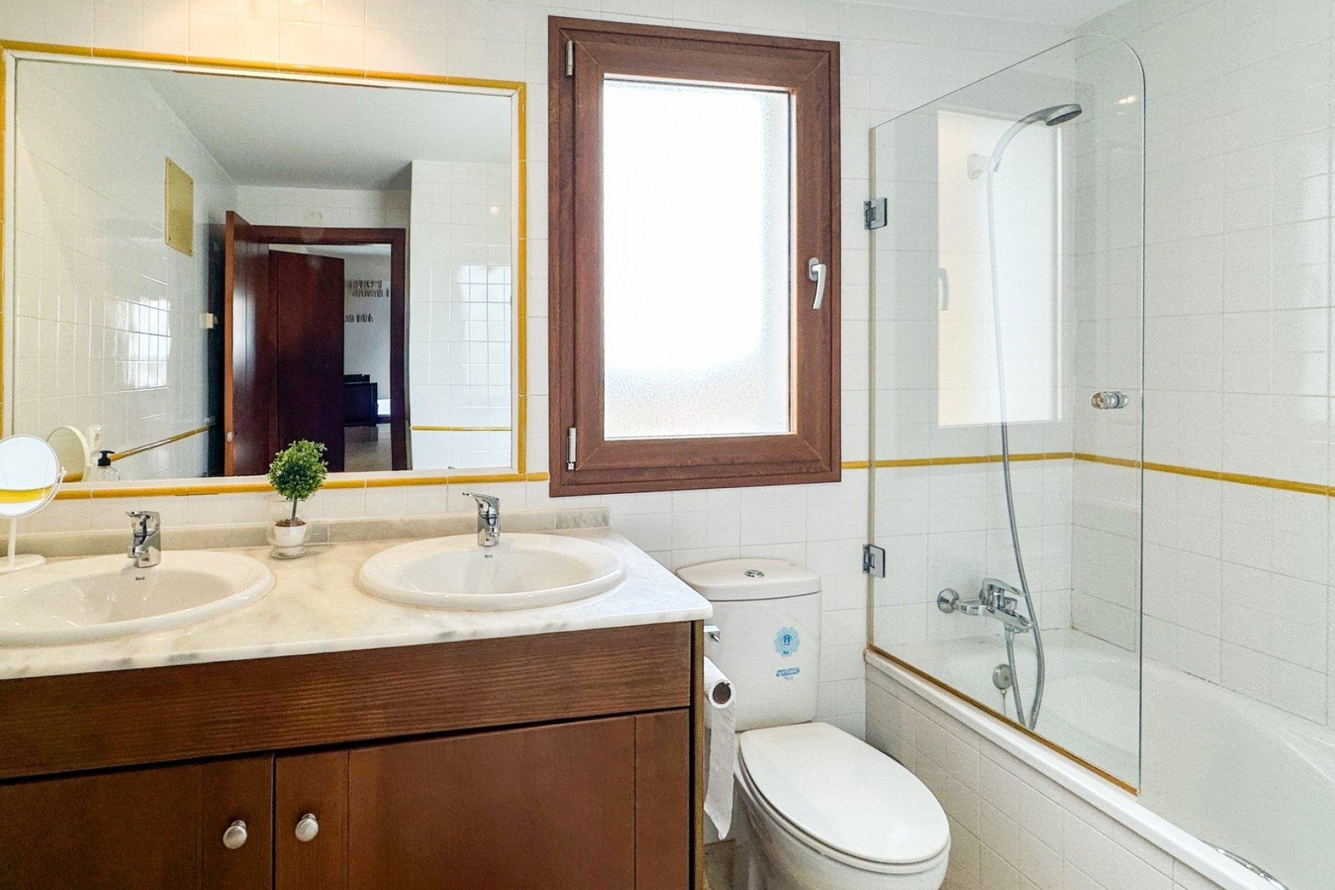 Återförsäljning - Takvåning -
Torrevieja - Punta prima