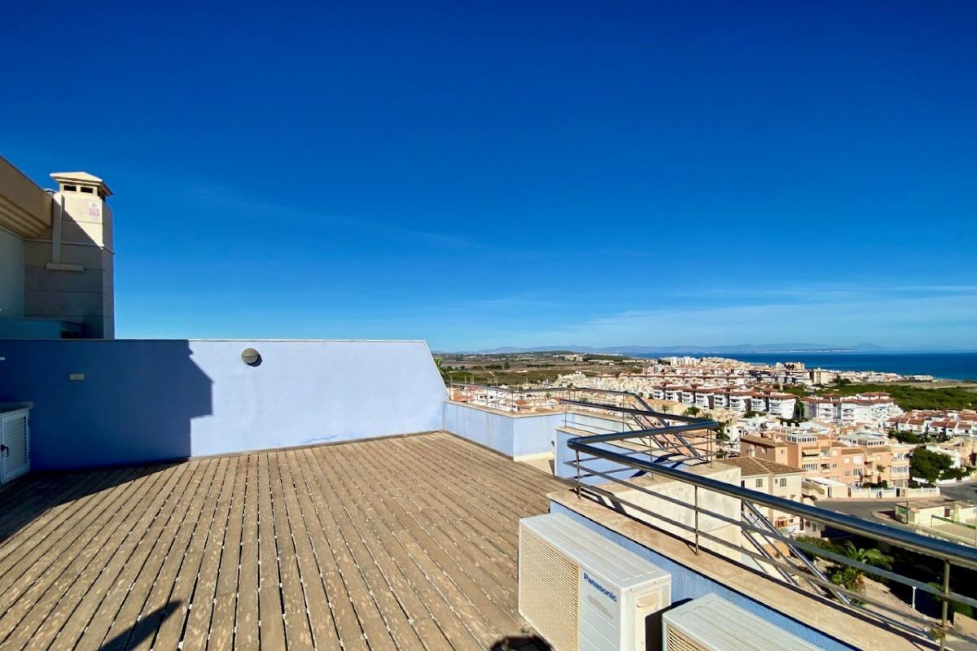 Återförsäljning - Takvåning -
Torrevieja - Torreblanca
