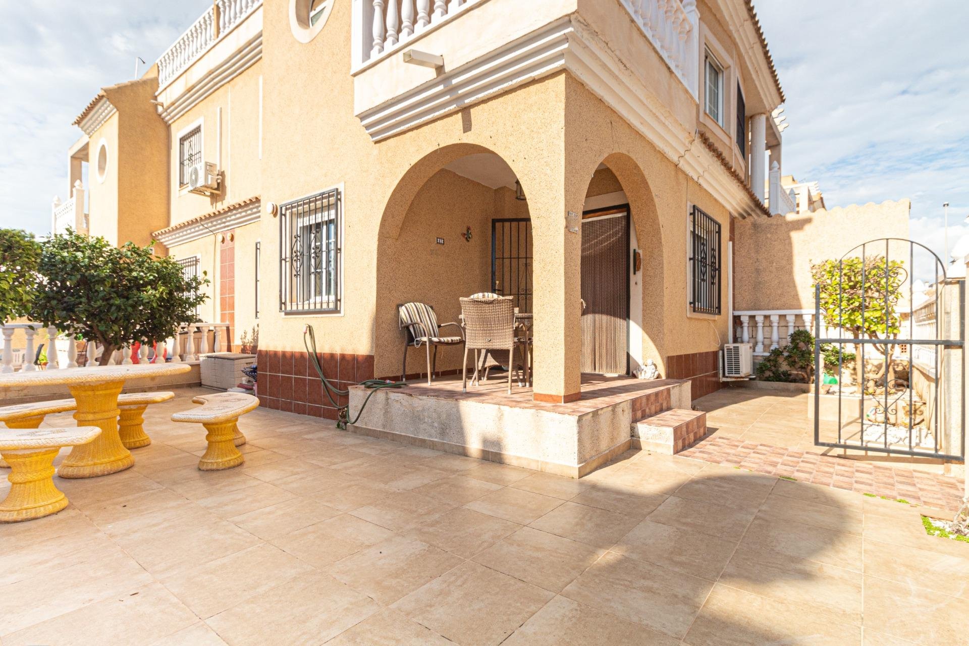 Återförsäljning - Terraced house -
Orihuela Costa - Cabo Roig