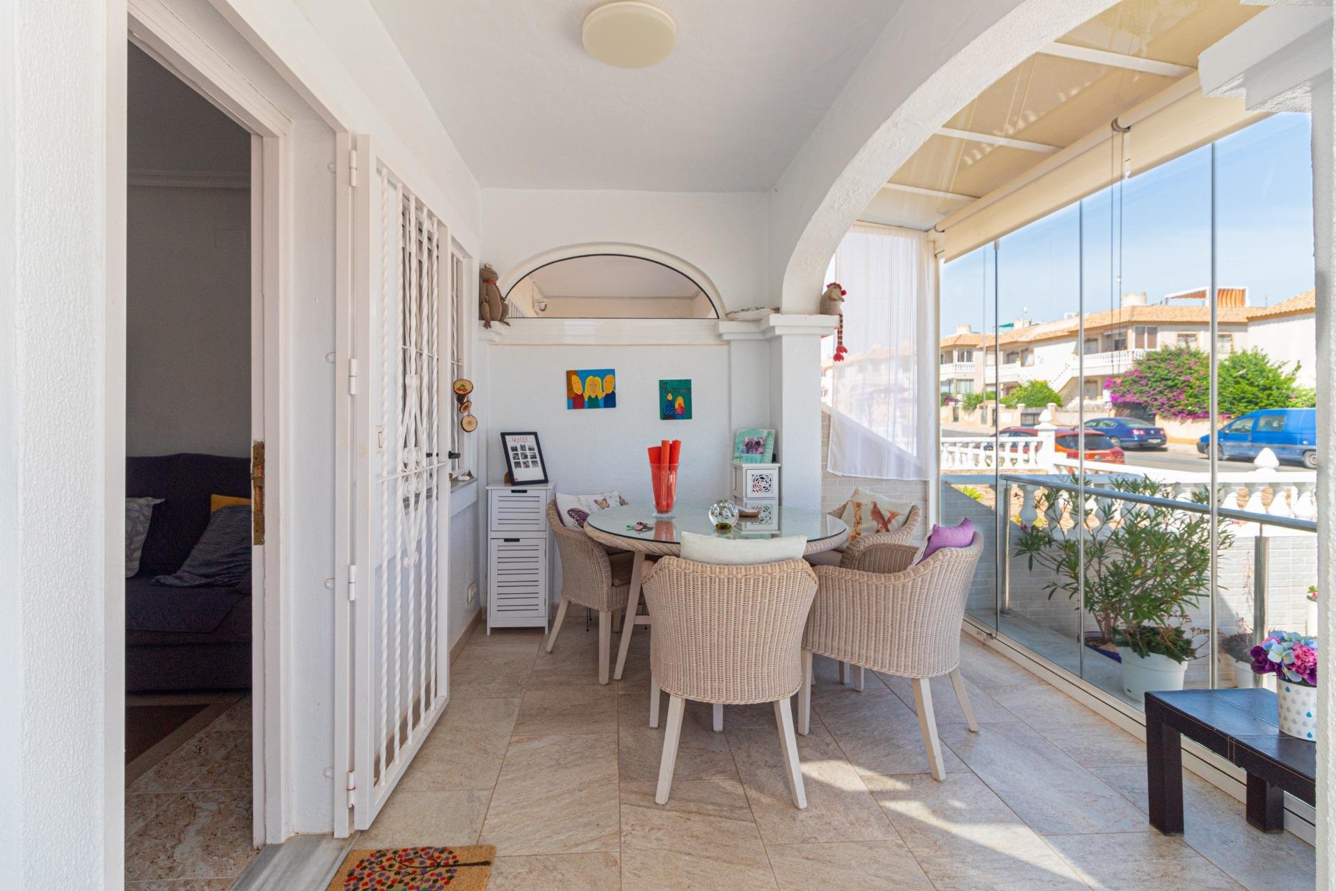Återförsäljning - Terraced house -
Orihuela Costa - La Regia