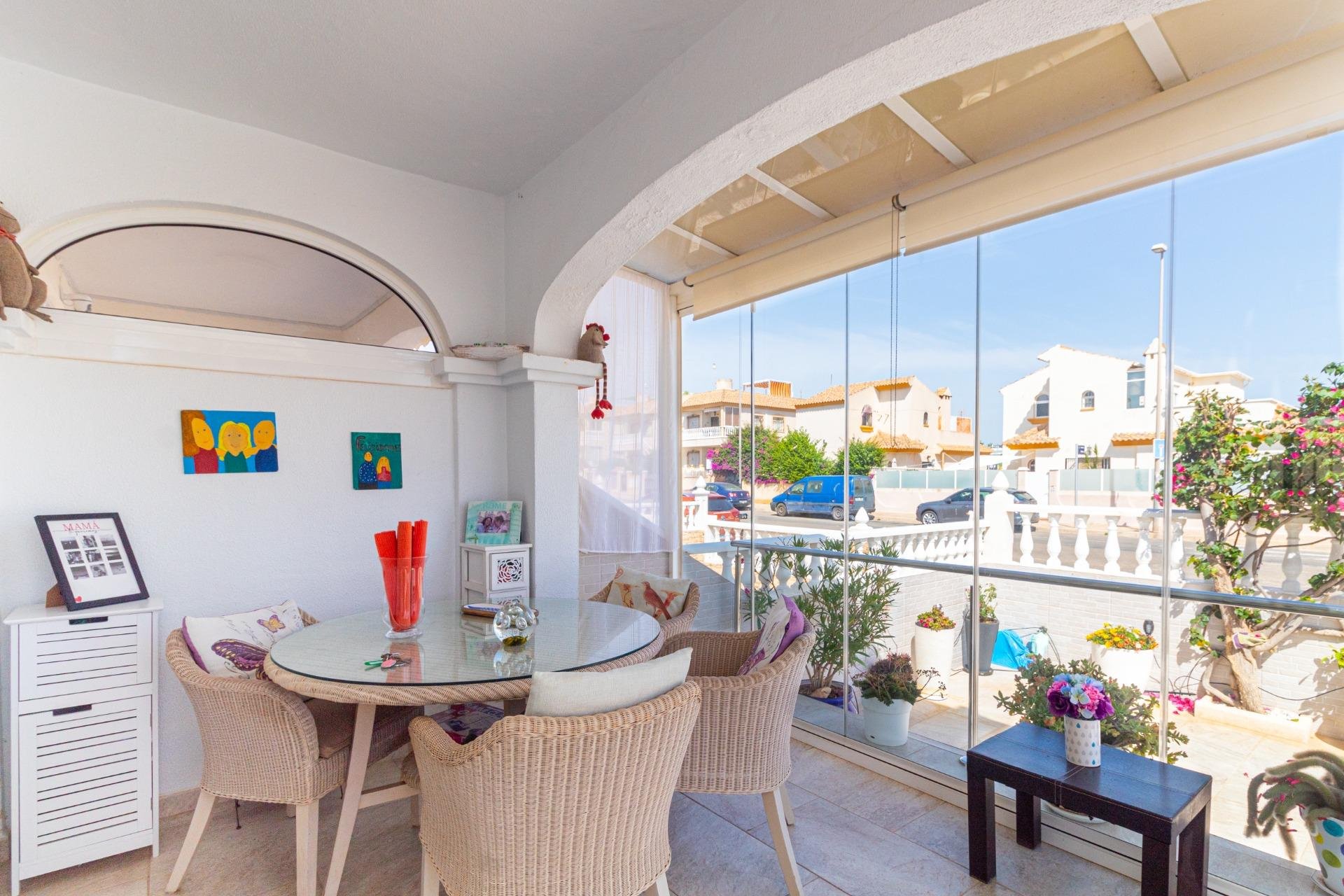 Återförsäljning - Terraced house -
Orihuela Costa - La Regia