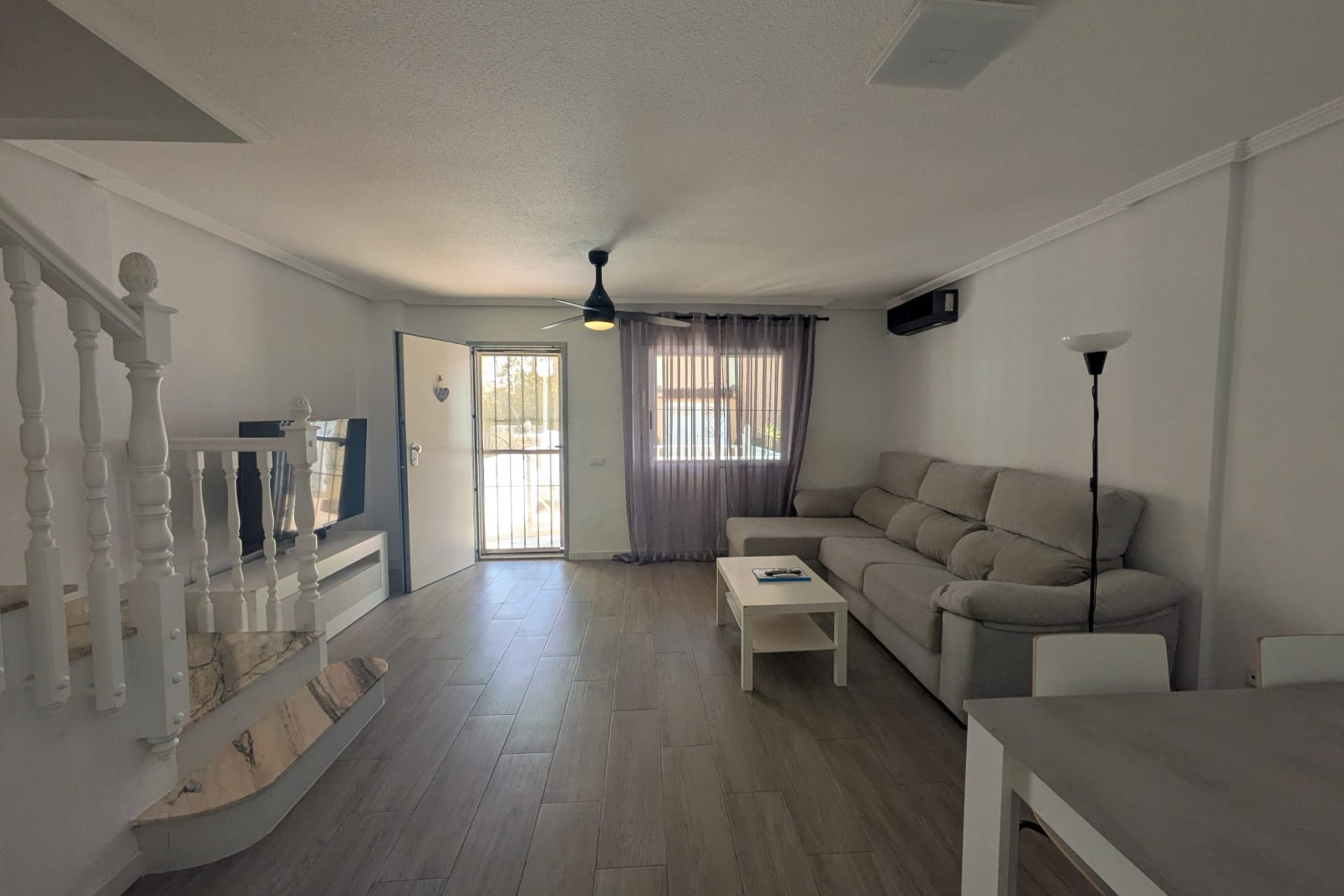 Återförsäljning - town house -
Playa Flamenca