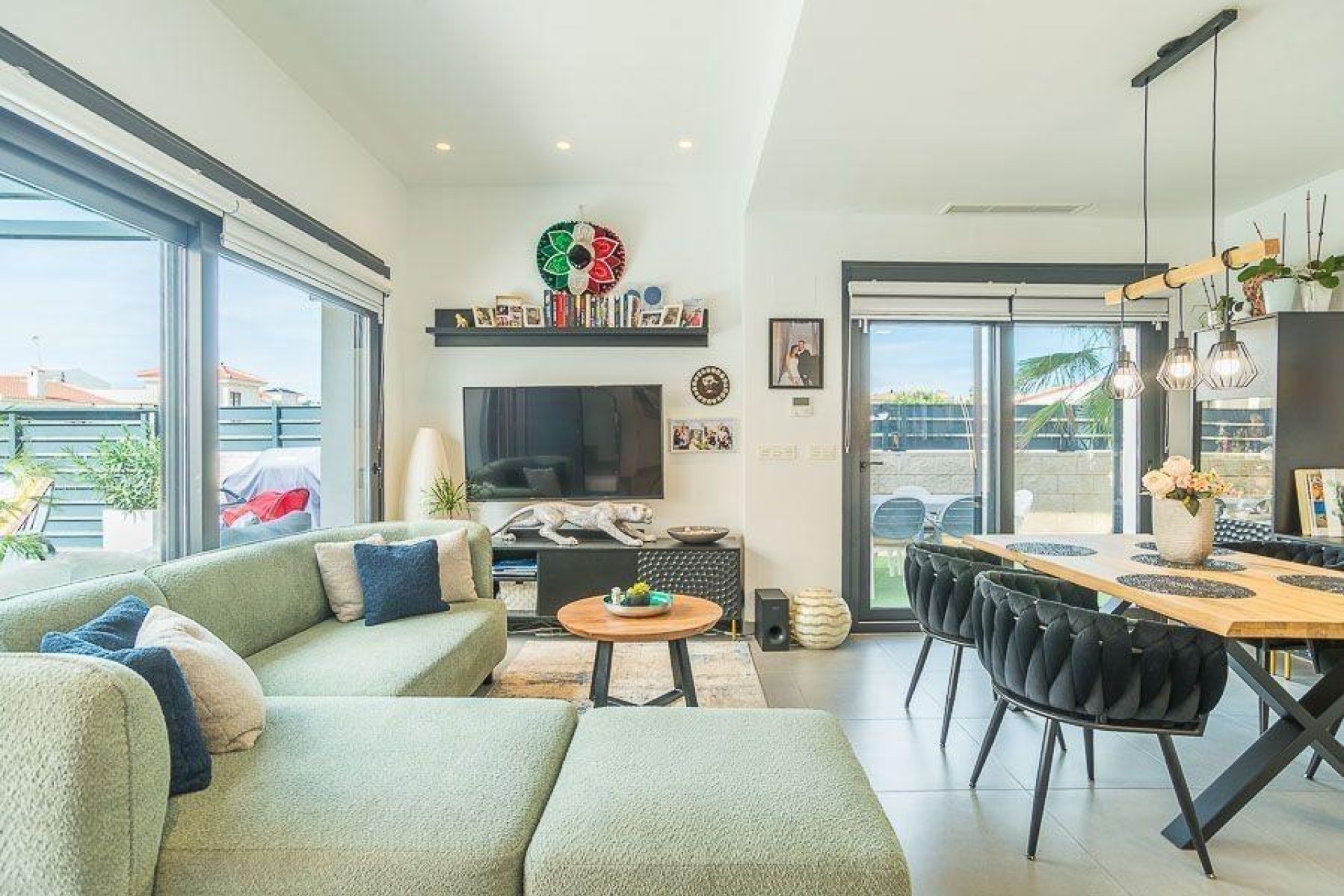 Återförsäljning - Villa -
Ciudad quesada - Costa blanca sur