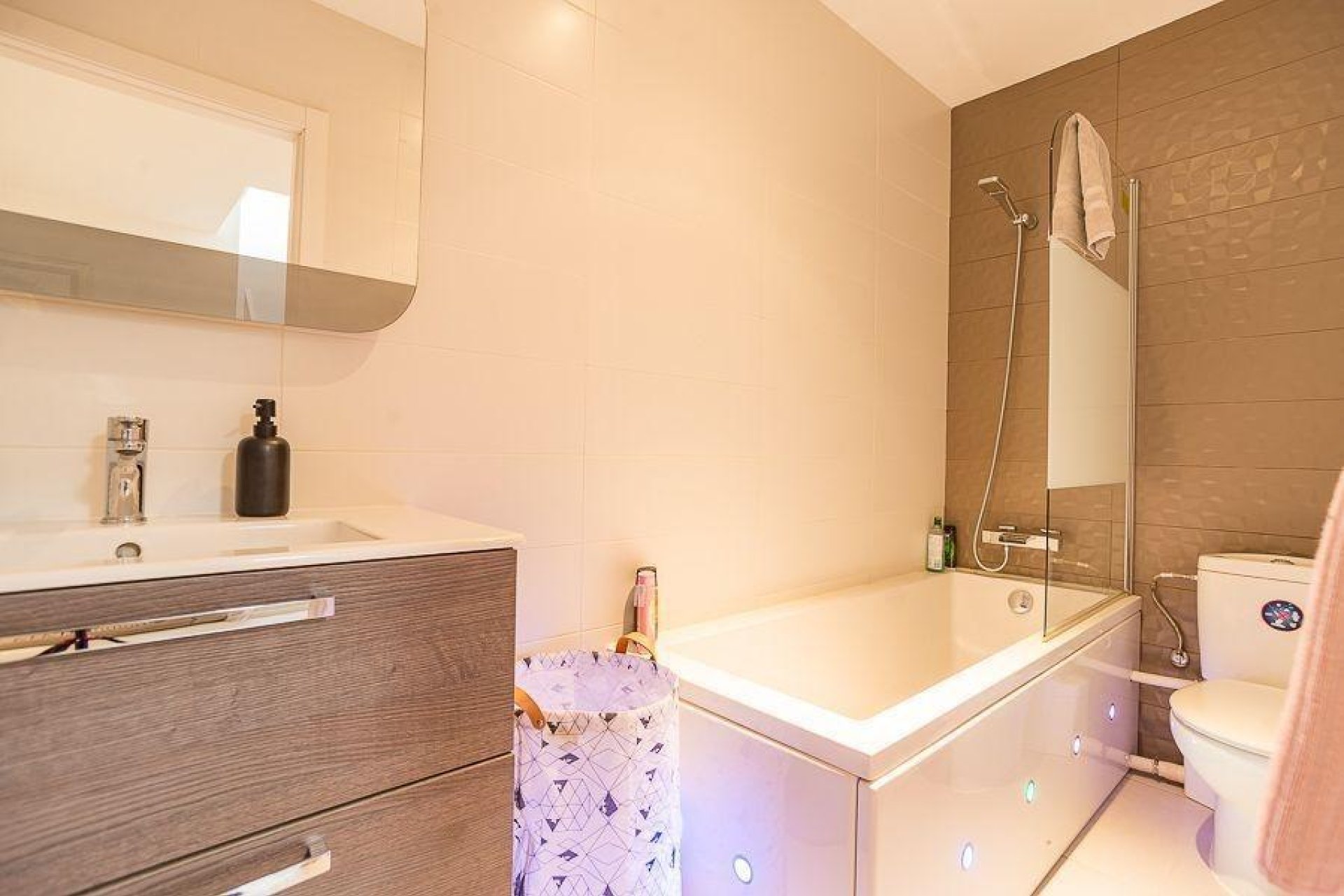 Återförsäljning - Villa -
Ciudad quesada - Costa blanca sur