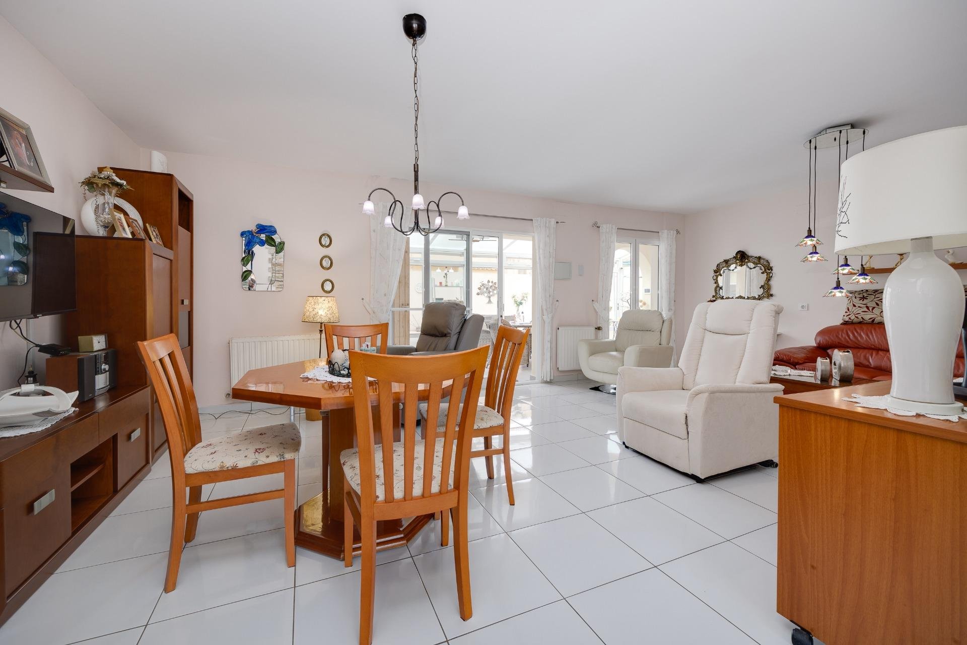 Återförsäljning - Villa -
Orihuela Costa - Cabo Roig