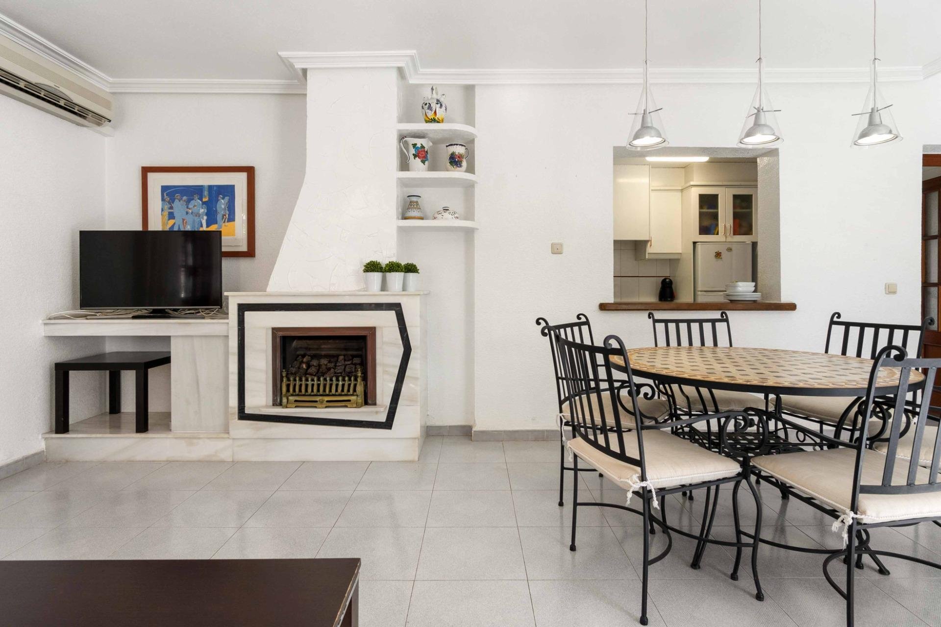 Återförsäljning - Villa -
Orihuela Costa - Cabo Roig