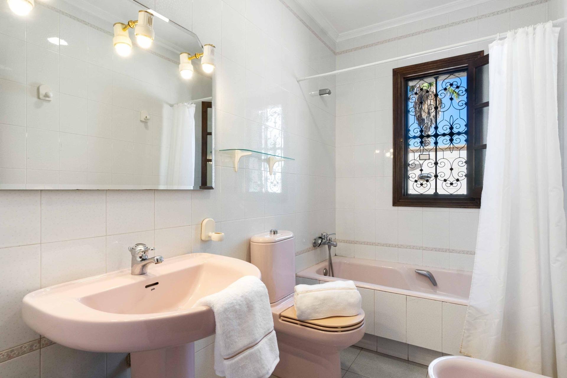 Återförsäljning - Villa -
Orihuela Costa - Cabo Roig
