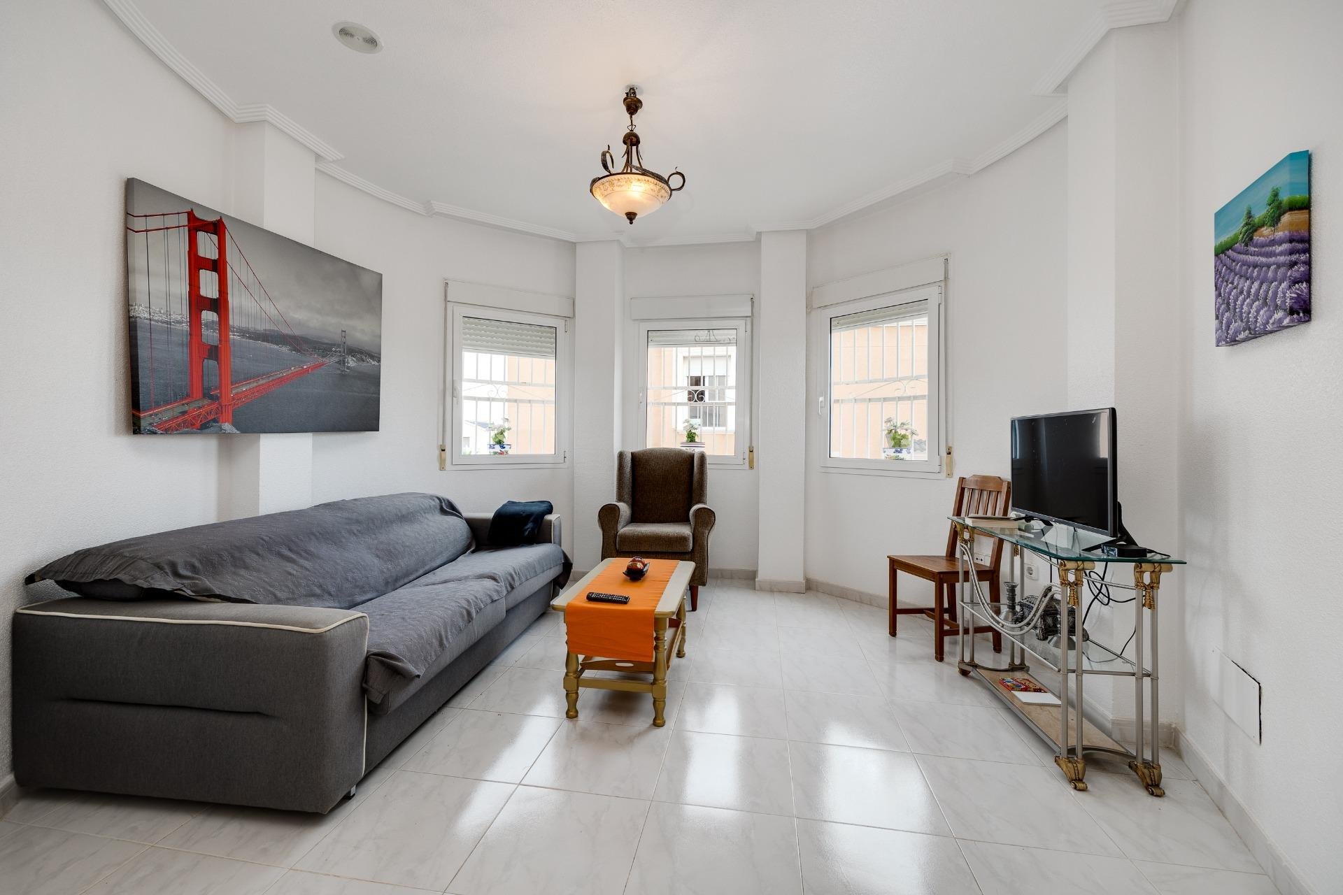 Återförsäljning - Villa -
Orihuela Costa - La Zenia