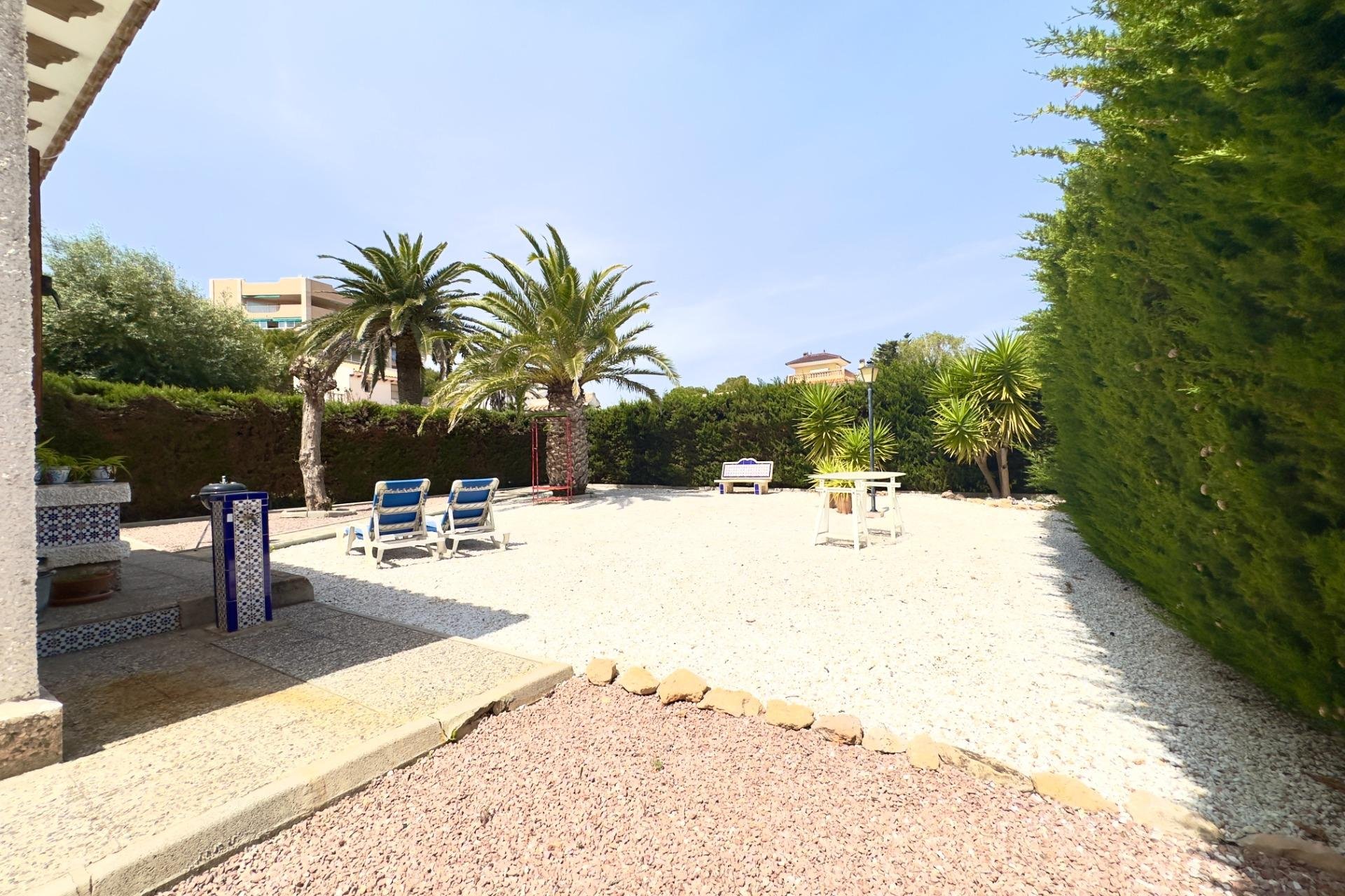 Återförsäljning - Villa -
Orihuela Costa - La Zenia